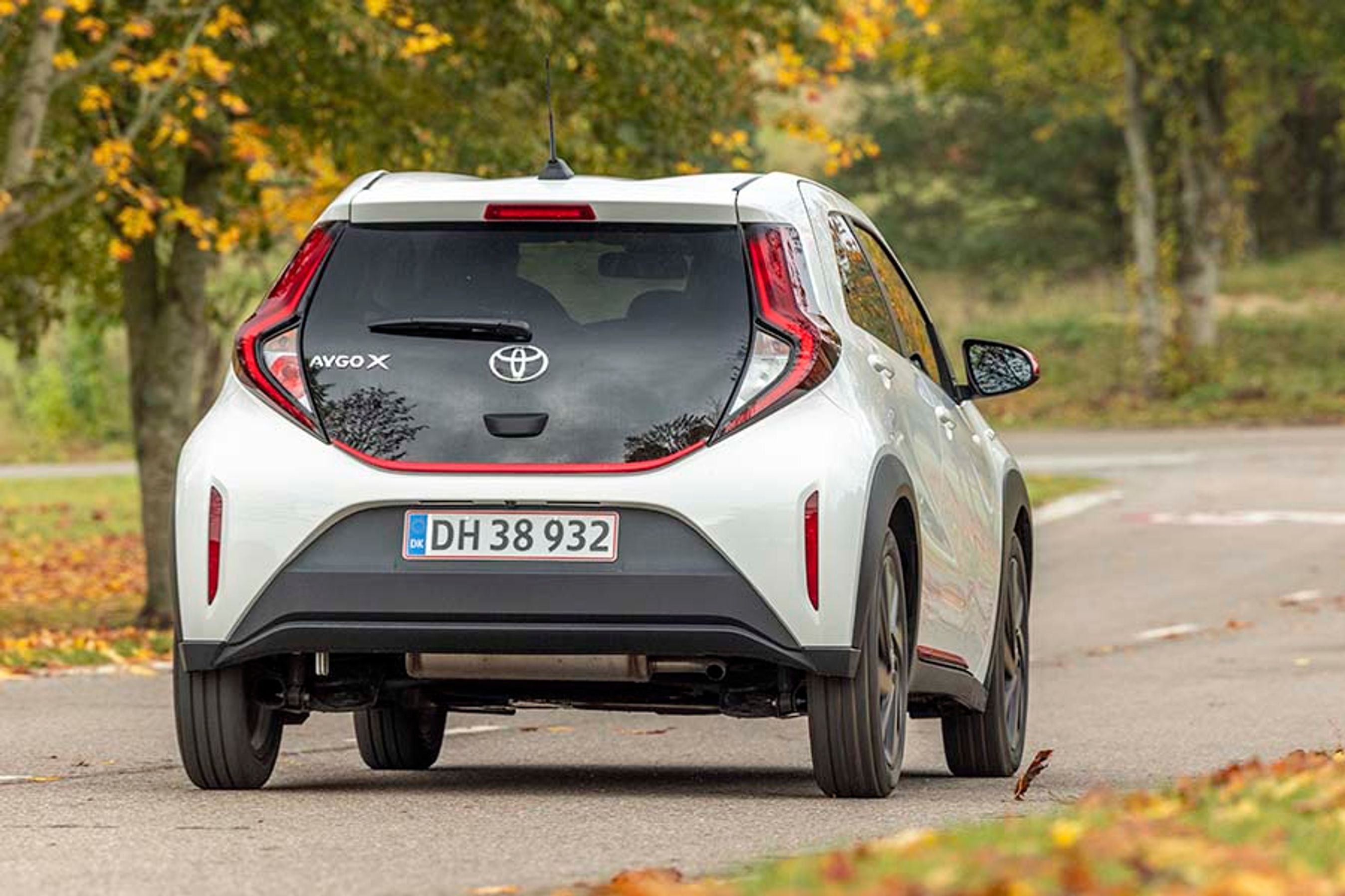 Toyota Aygo X set bagfra