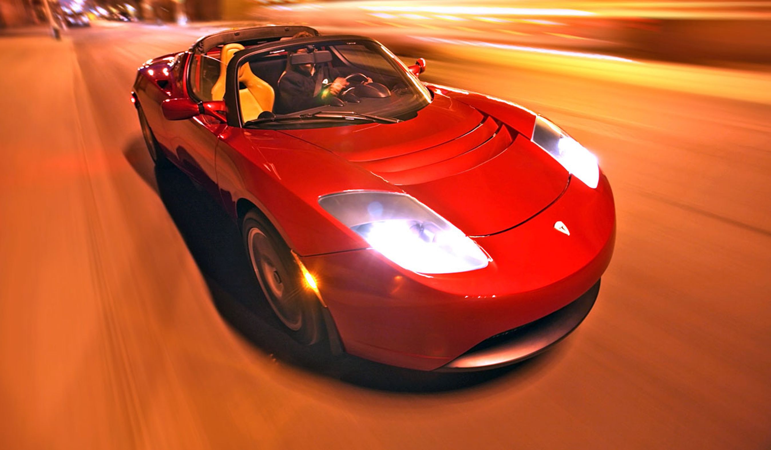 Tesla Roadster klarer 0-100 på under fire sekunder.