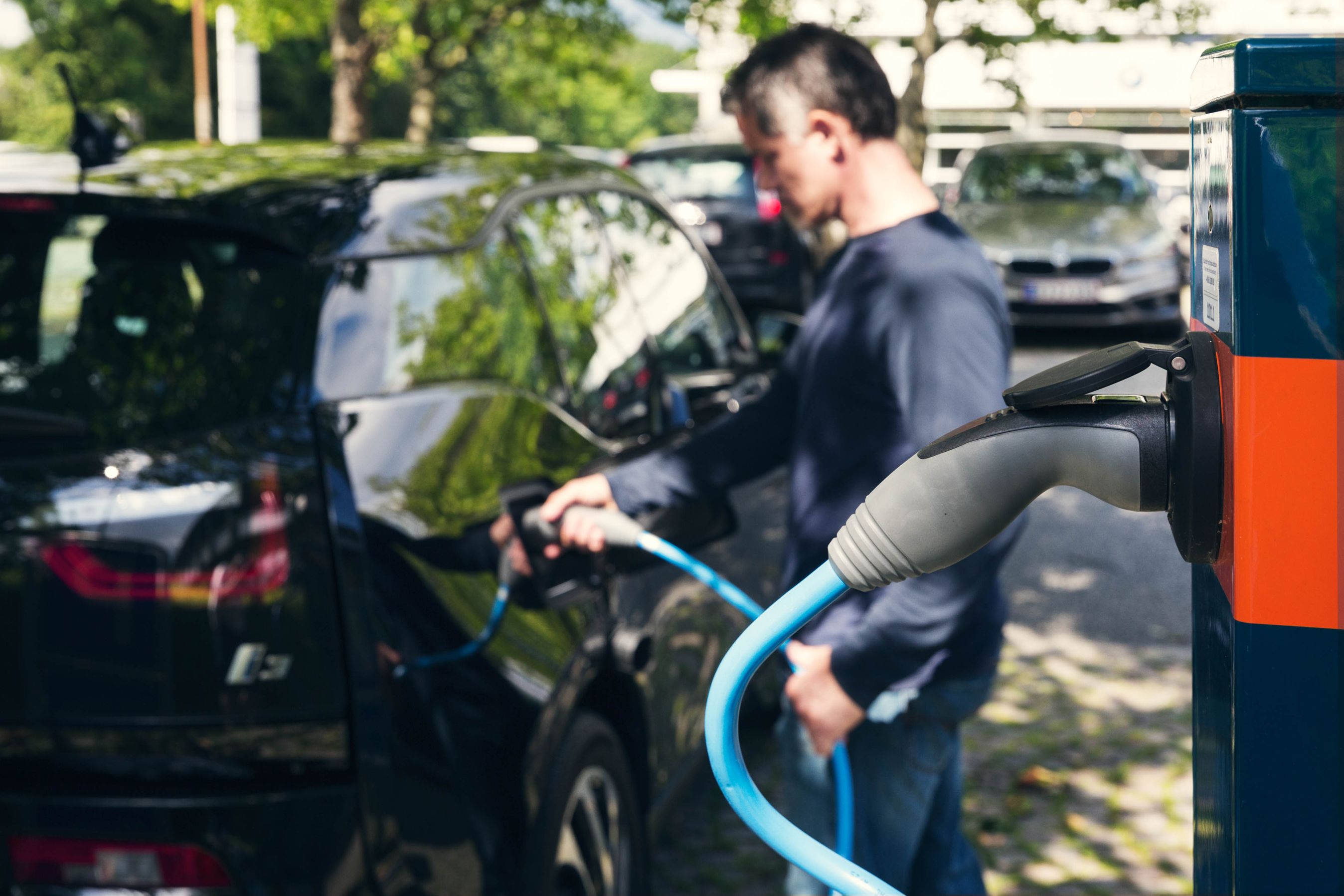 Nu kan du lade din elbil uden abonnement