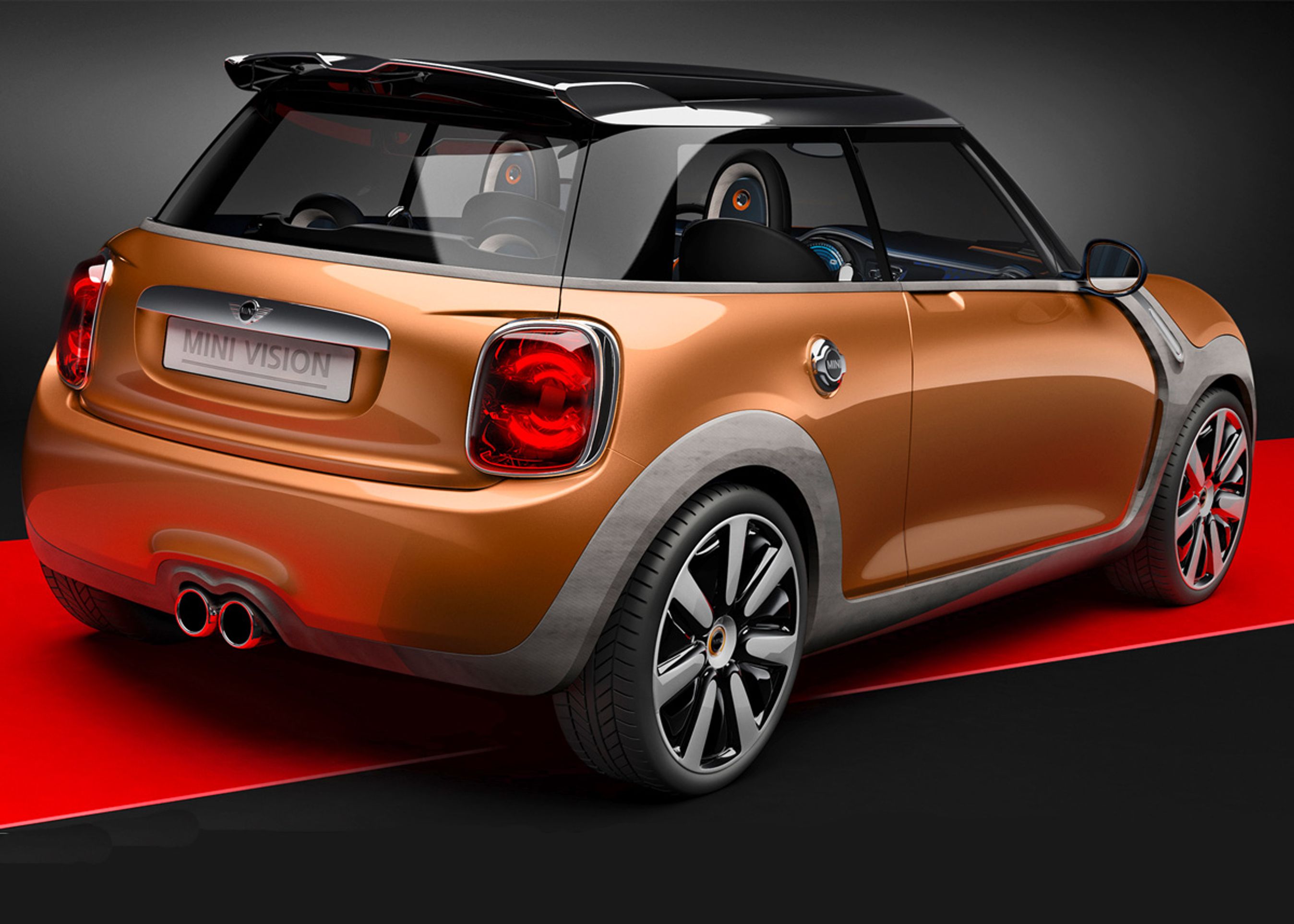 Baglygterne har den oprindelige Minis form, men er her gjort større og forsynet med nyeste LED-teknik.