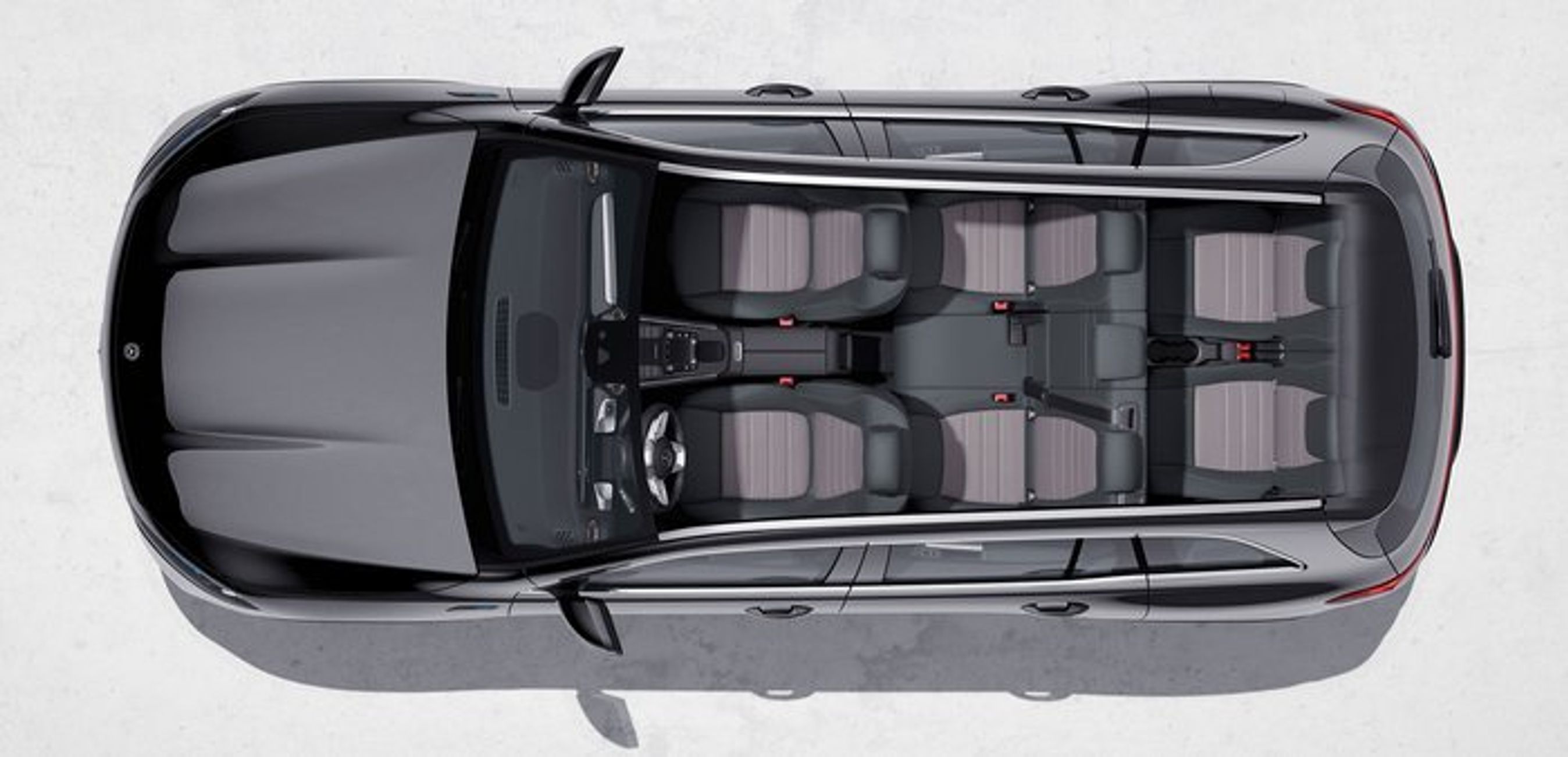 EQB har lige som GLB plads til syv personer. De to på bageste række skal dog helst ikke være over 1,65 meter høje.