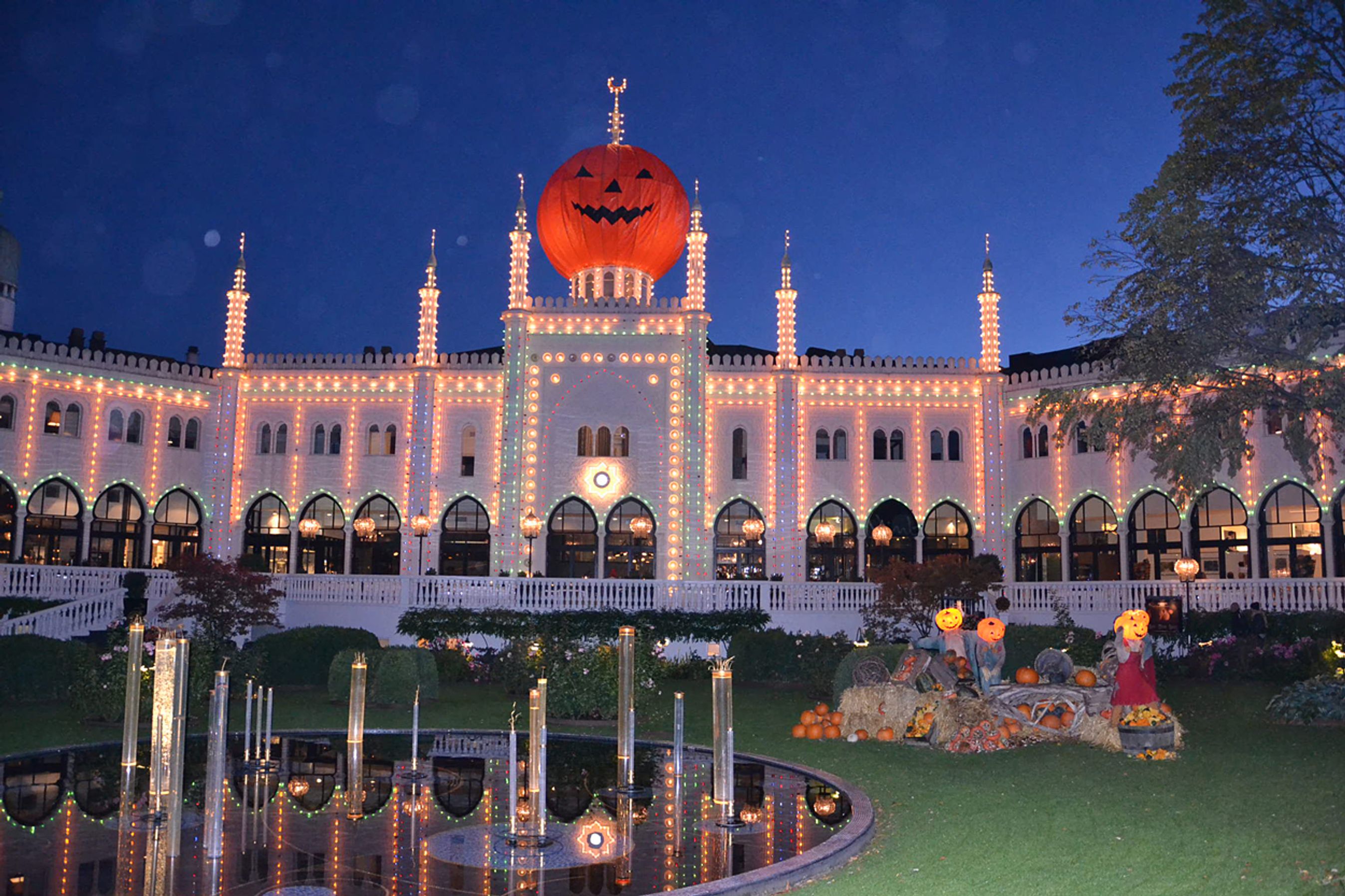 Den store græskarmand har indtaget Tivoli i oktober.