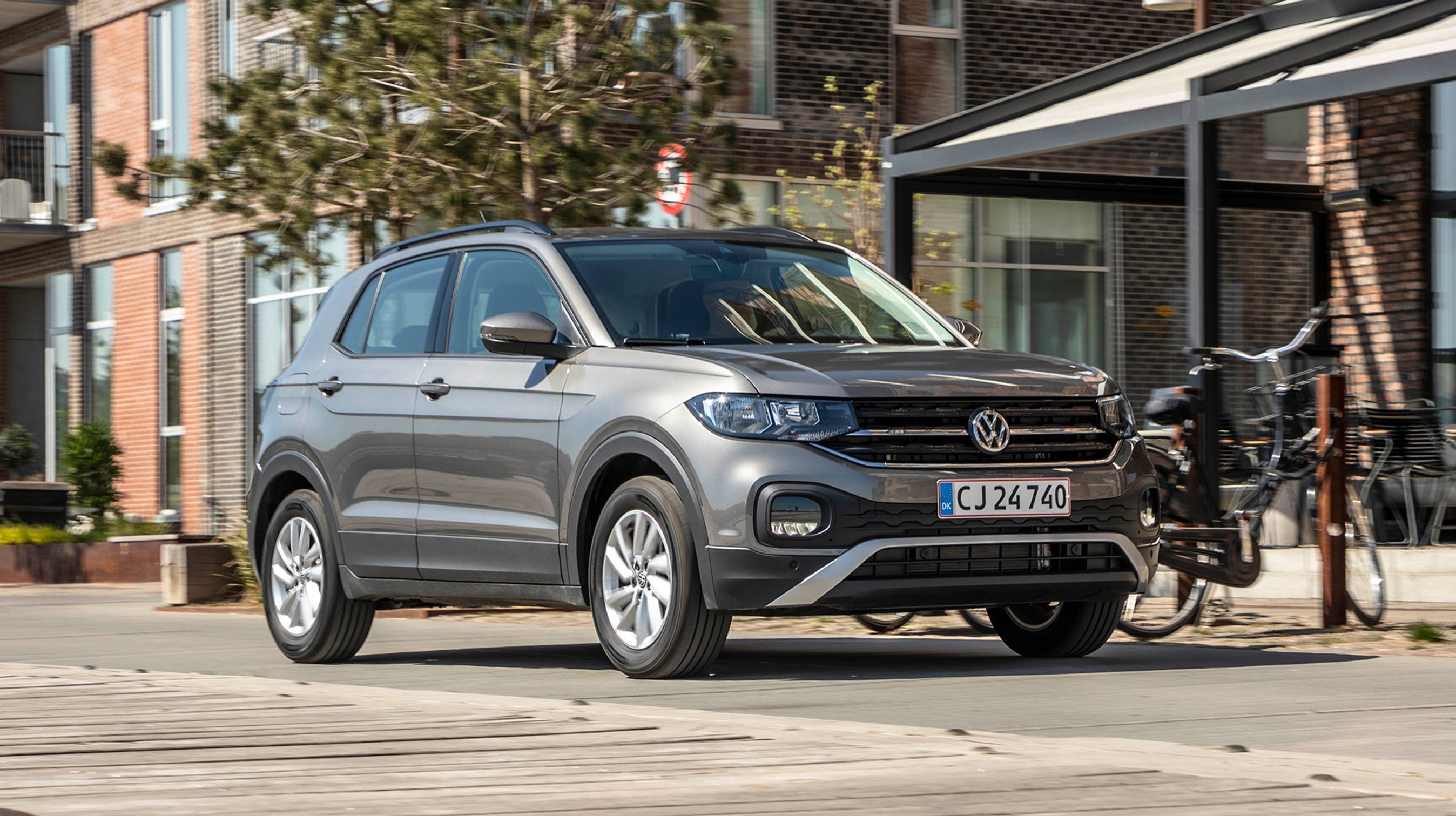 Designet er kantet og storbysmart. Men hvis du skal have fuld valuta for designet, skal du vælge en mere modig farve end grå.