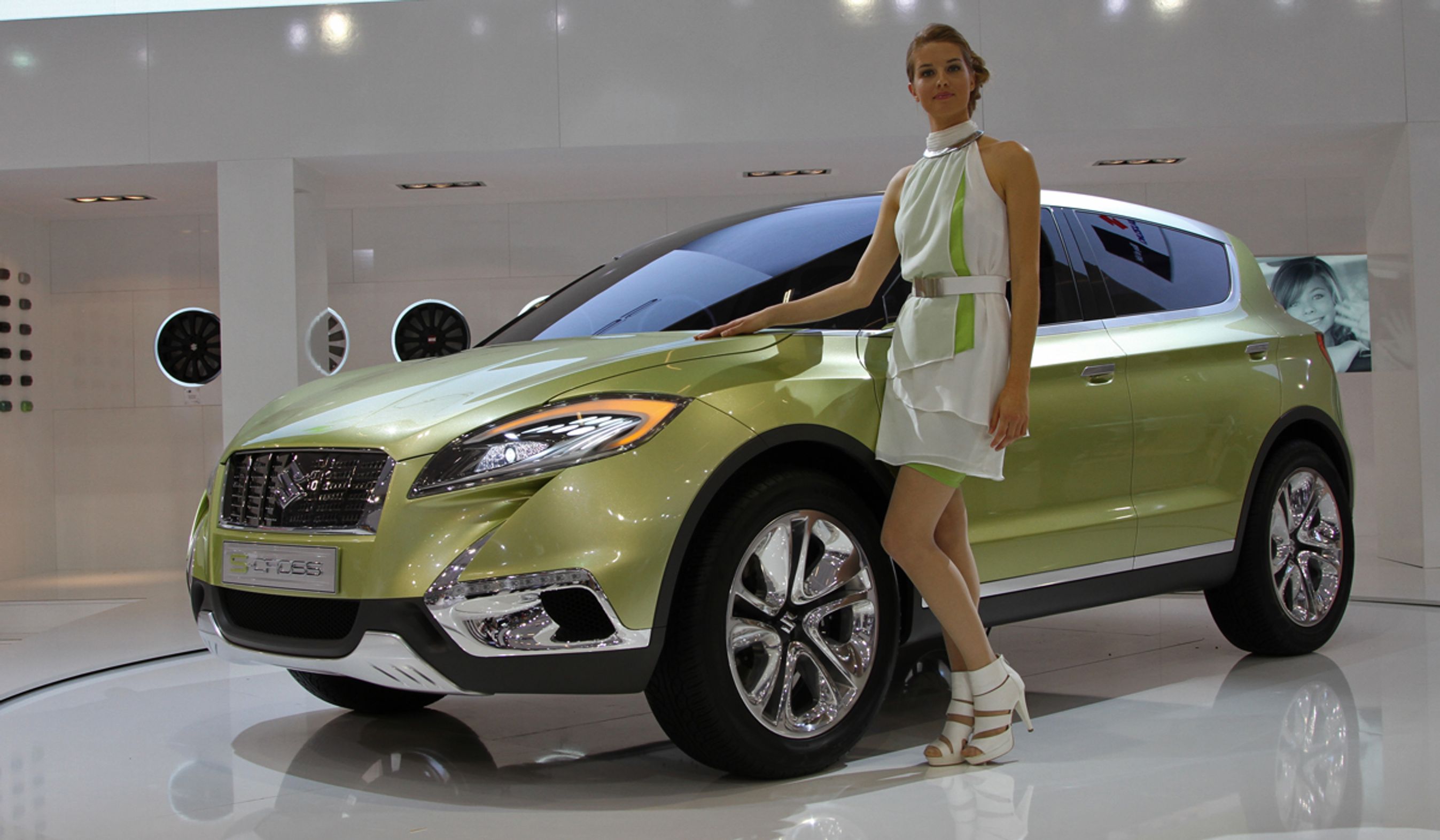 Suzuki S-Cross kommer i produktionsudgave næste år.