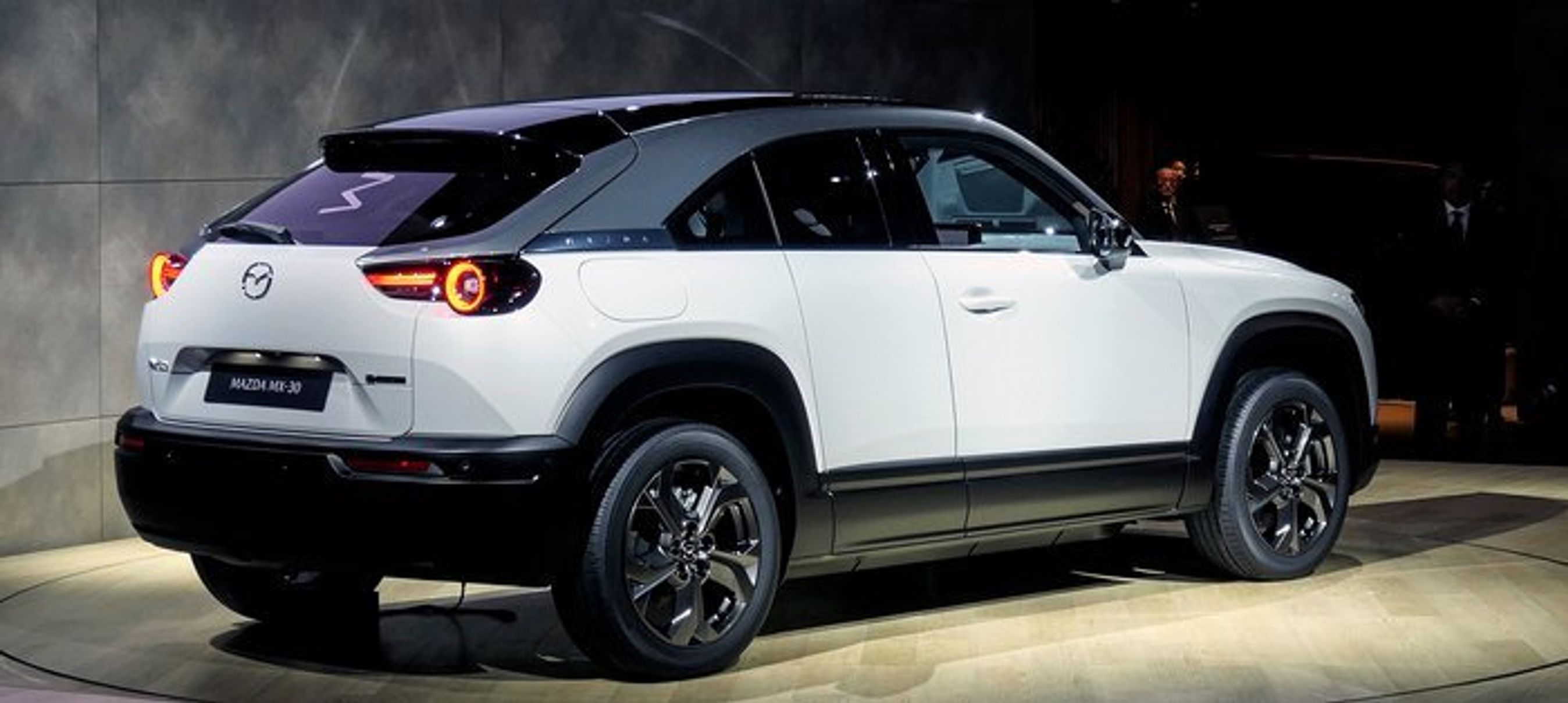 Mazda MX-30 bliver til efteråret mærkets første elbil.