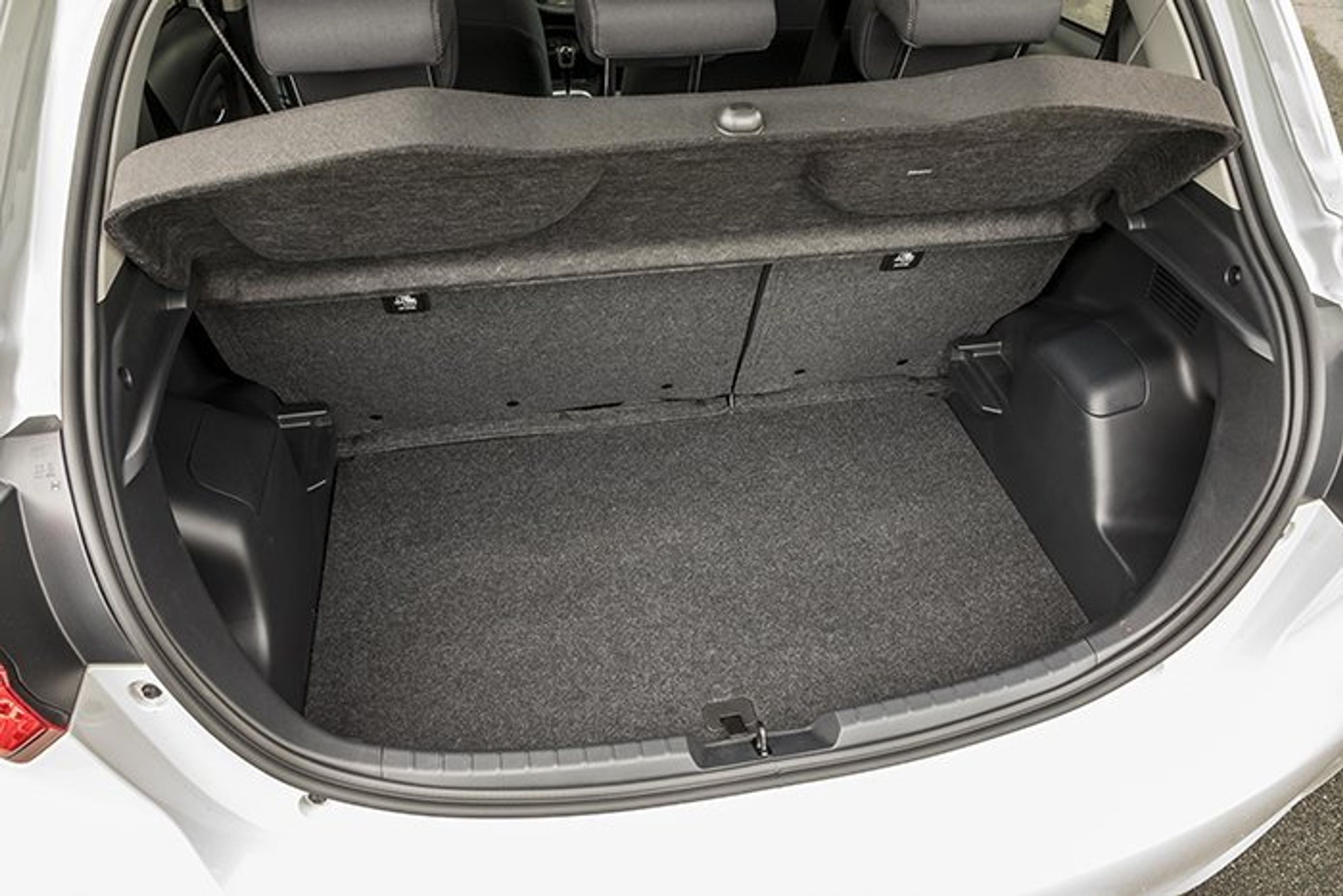 Toyota Yaris Hybrid bagagerum