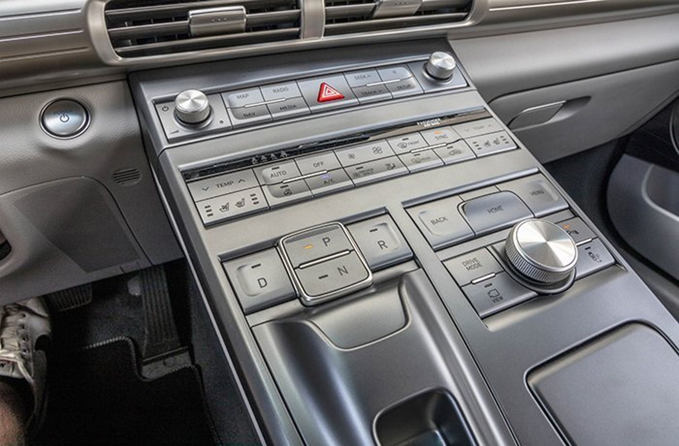 Mange knapper i Hyundai Nexo