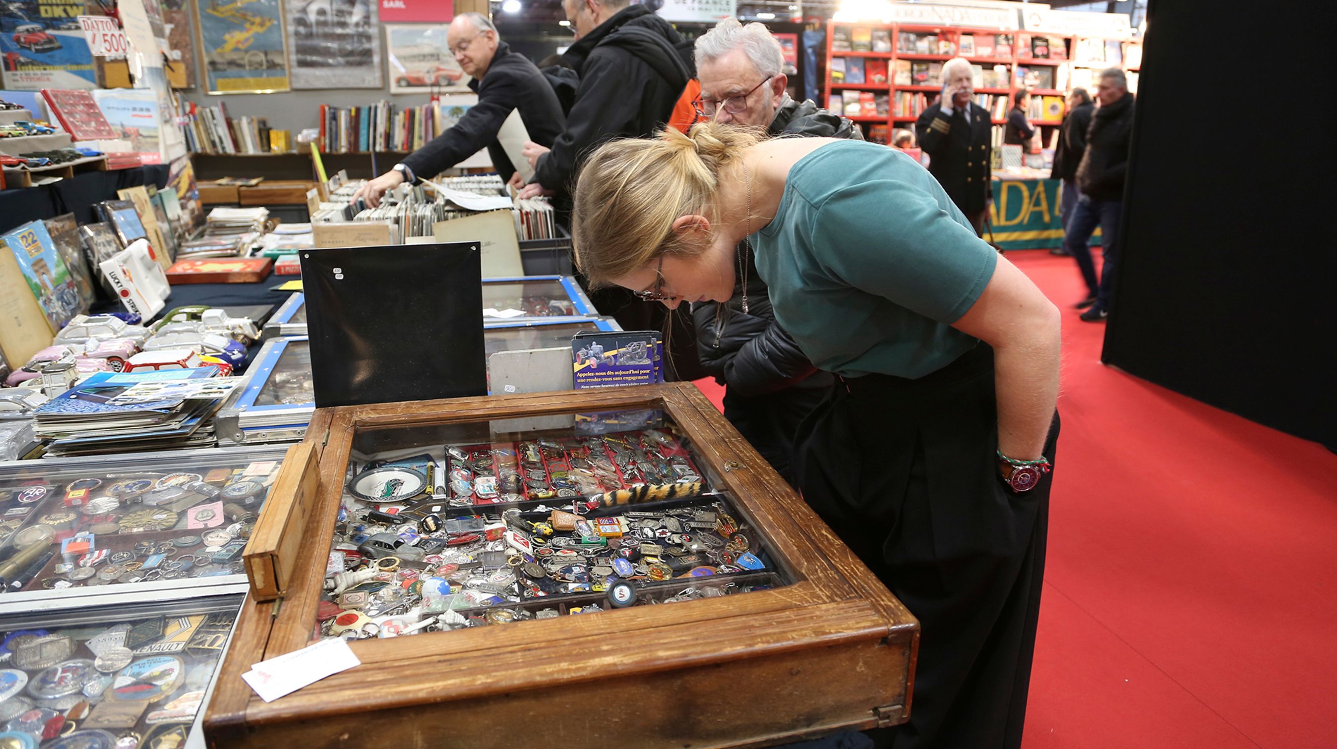 Man kan få timer til at gå med at nærstudere de mange stande og deres tilbud.