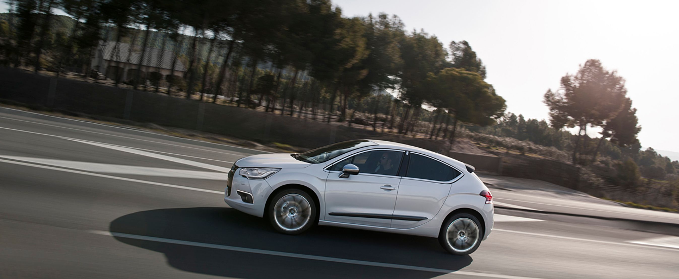 Citroën DS4 er næste model i Citroëns DS-produktlinje. Den kommer til Danmark efter sommerferien.