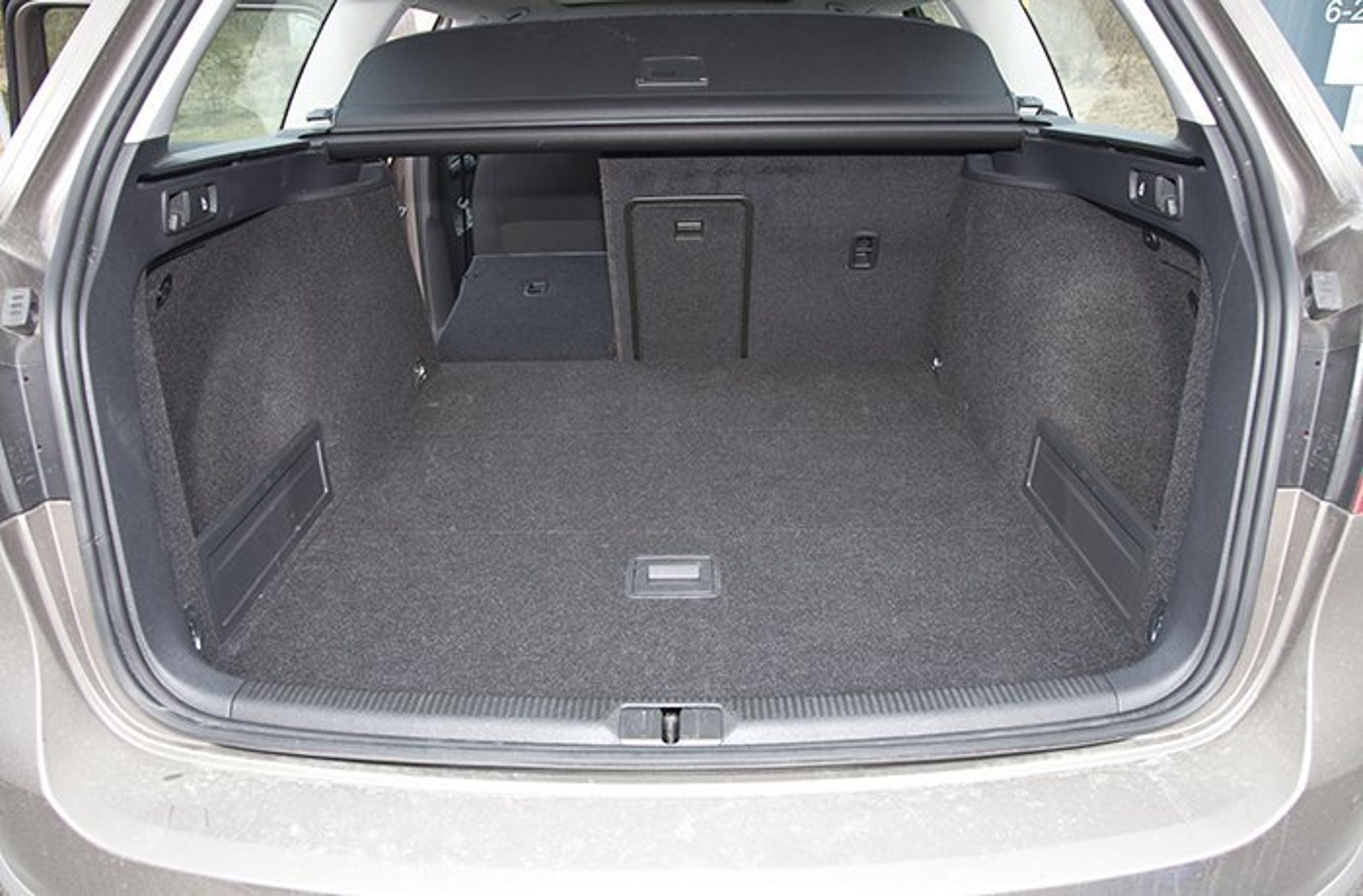 VW Passat bagagerum