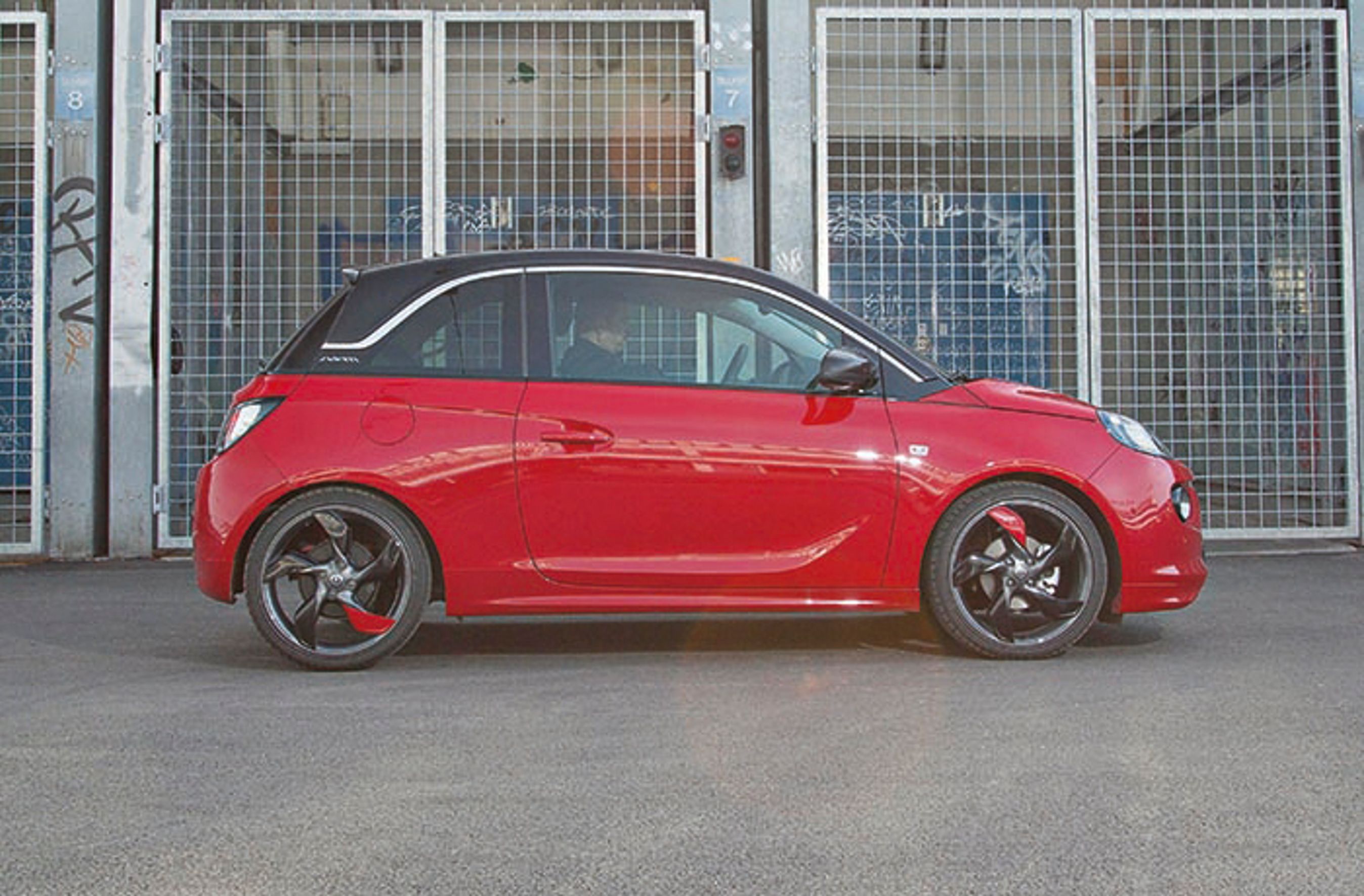 Opel Adam fra siden
