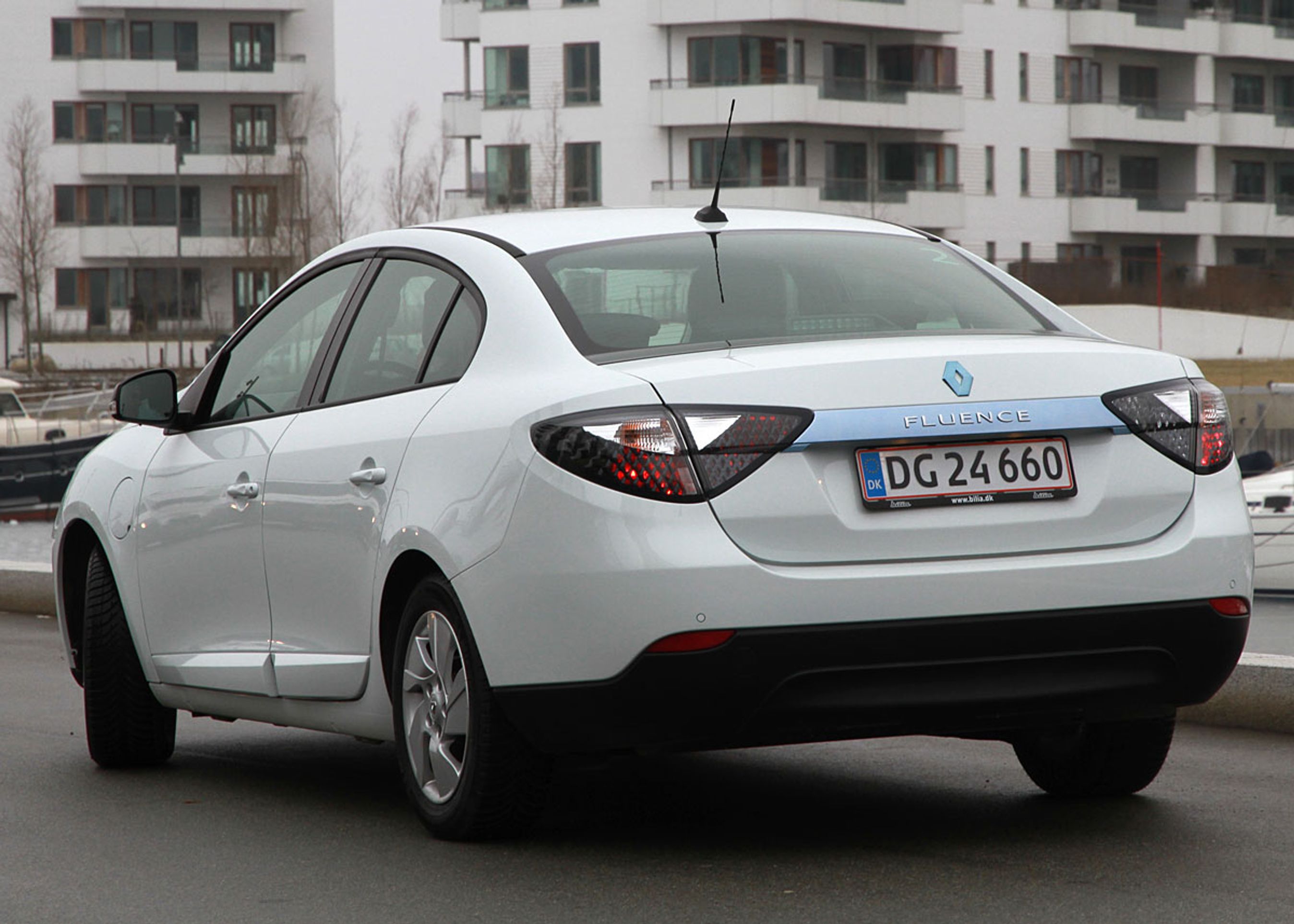 Fluence Z.E. har en elmotor på 70 kW/95 hk. Den officielle rækkevidde er netop sat op til 185 km.