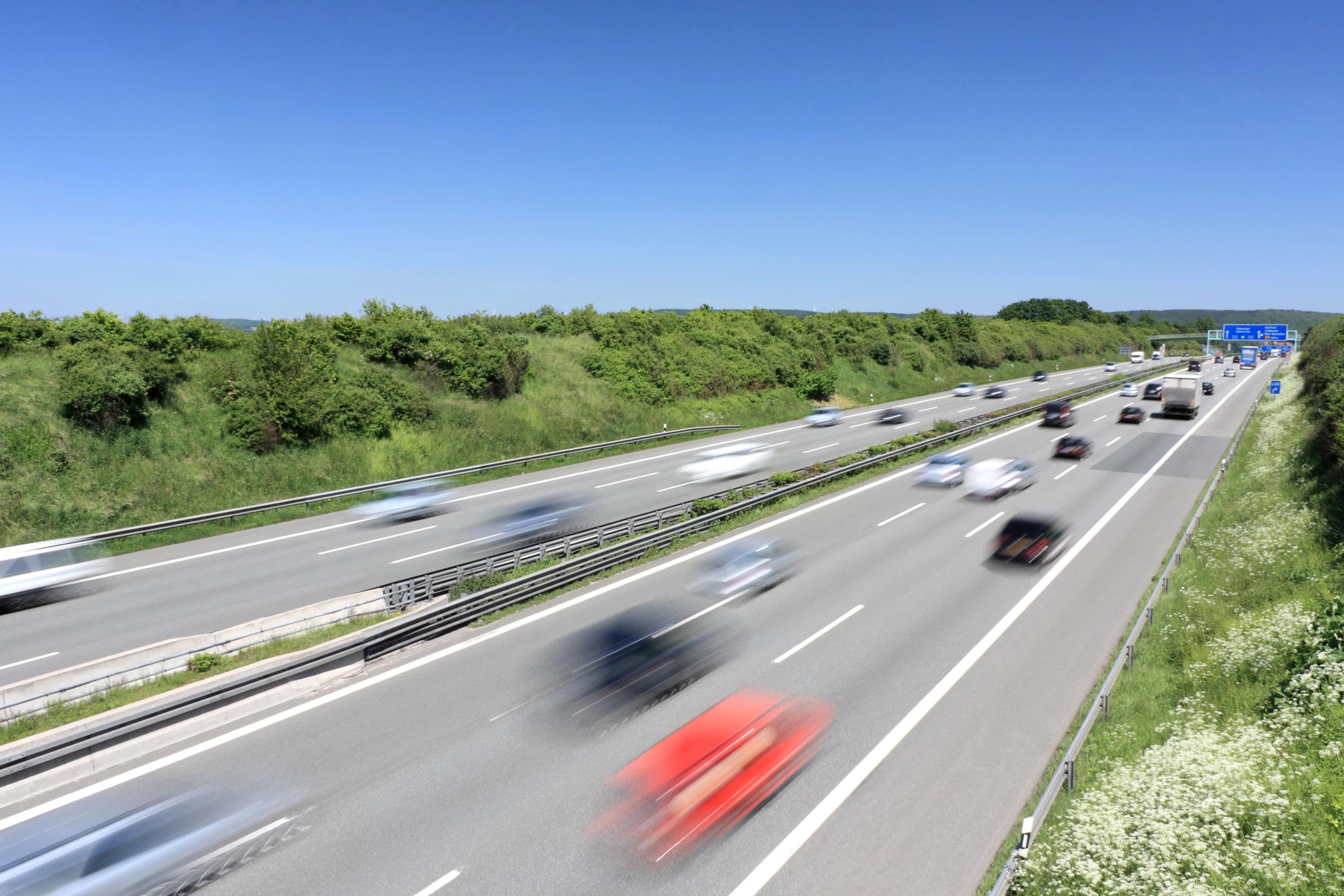 Sløret trafik på europæisk motorvej