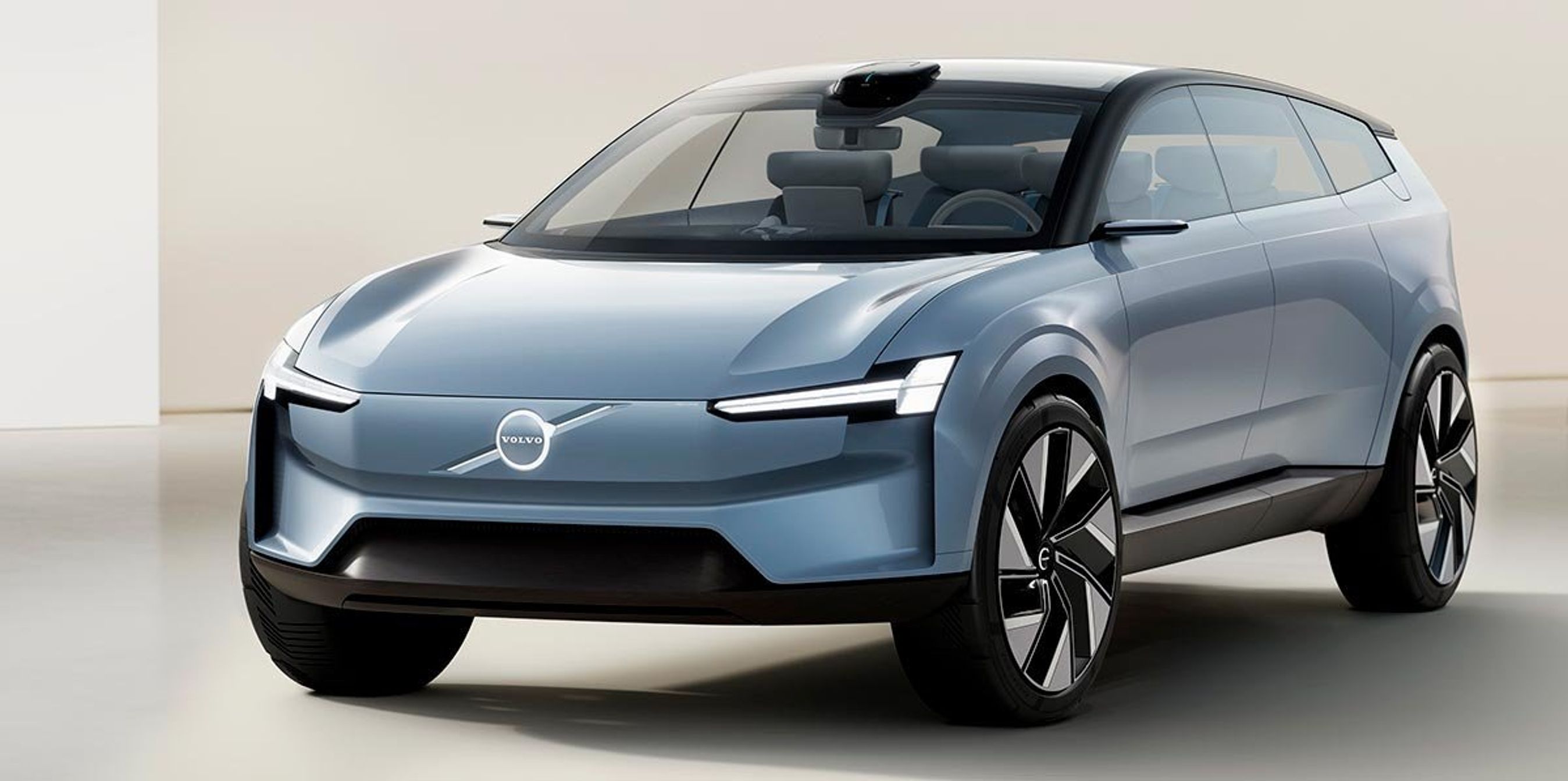 Volvo har endnu ikke vist noget af afløseren for XC90 - kun en svag antydning i form af konceptbilen Recharge.