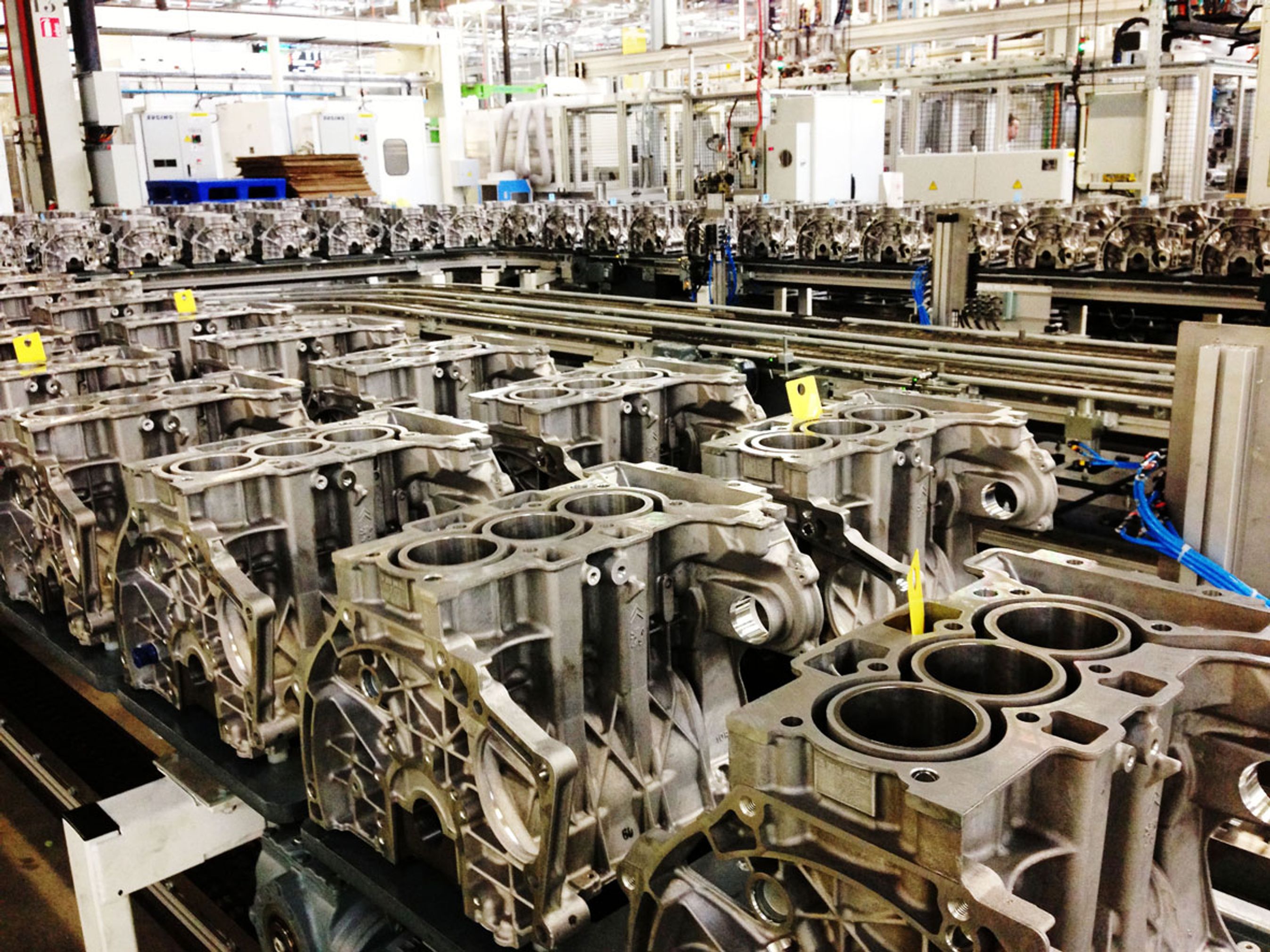 Allerede først i november ændrede PSA-koncernen på produktionen den problematiske 1.2-liters motor. FDM erfarer, at der er tale om en kombination af en fysisk ændring og en opdatering af softwaren i motorstyringen. (Foto: FDM/ Karsten M. Lemche)