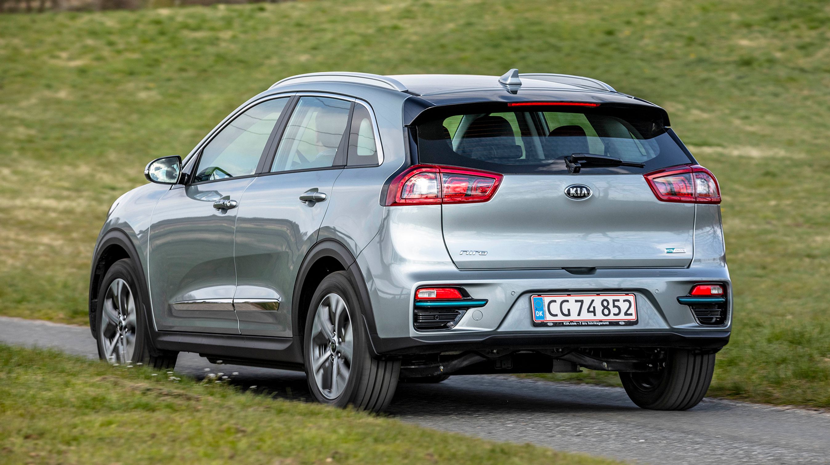 Den store Kia e-Niro er en vellykket bil og byder sig til med god plads og masser af udstyr.