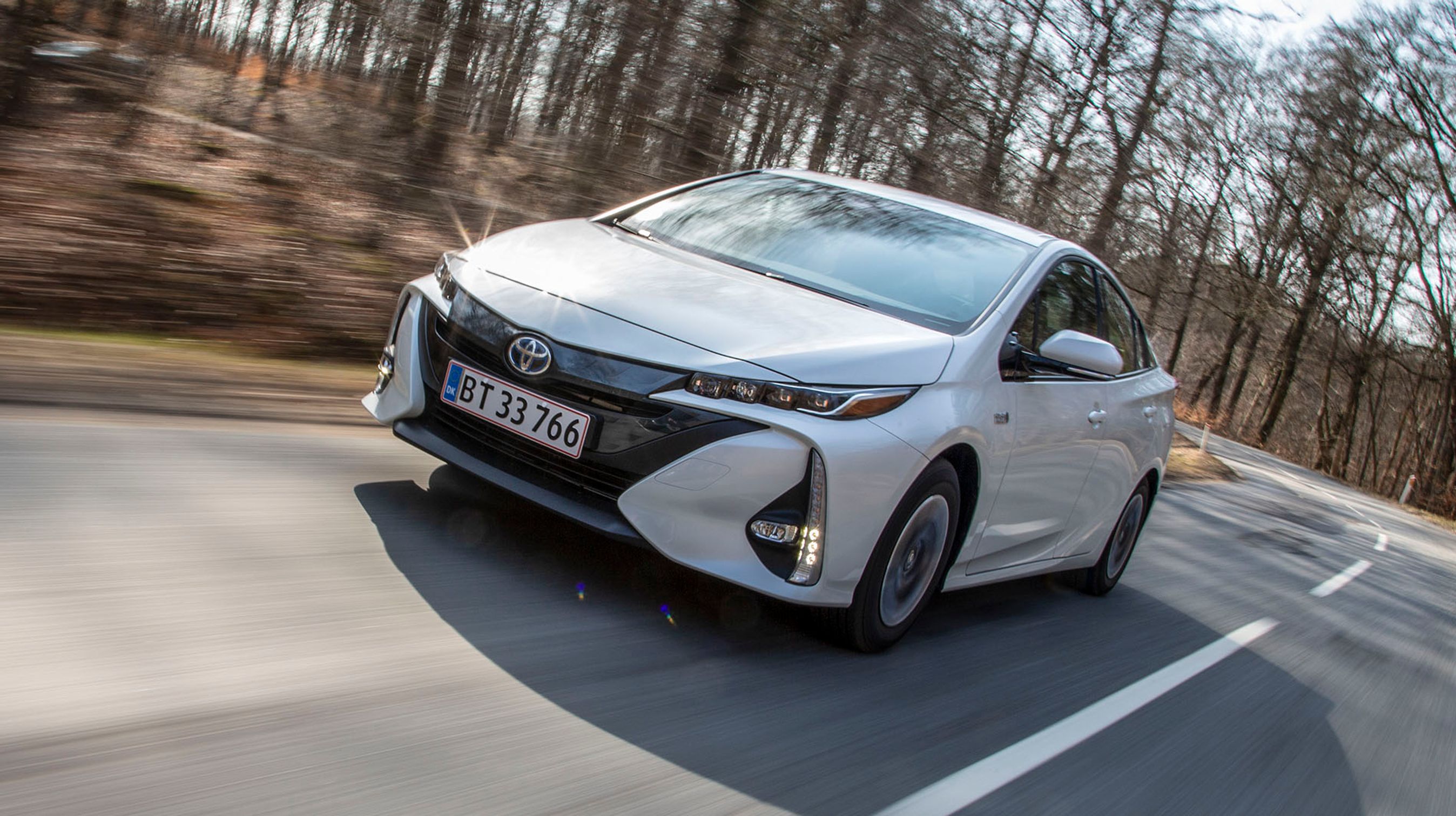 Toyota Prius Plug-In forfra