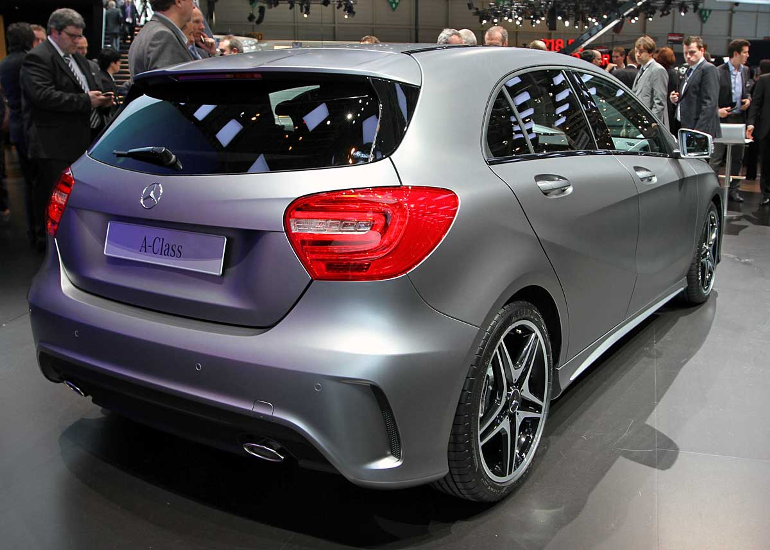 Mercedes-Benz A-klasse er ikke til at kende igen. Den nye generation er dog nu som før femdørs.