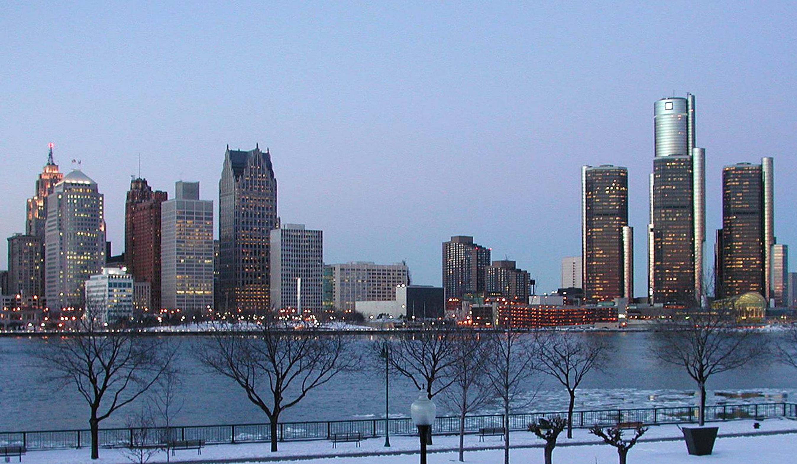 Detroits skyline. General Motors hovedkvarter ses til højre i billedet.