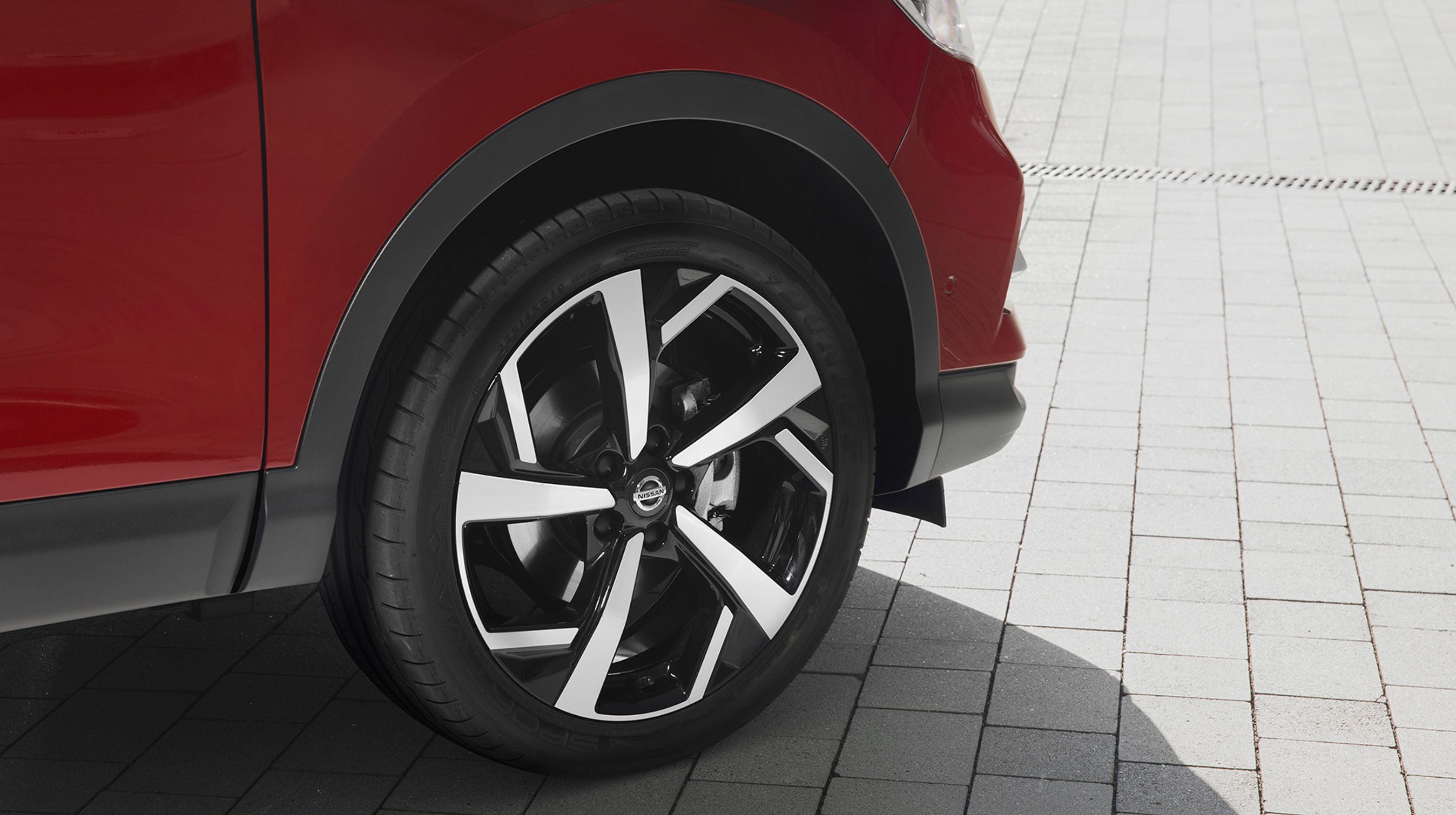 Dækstørrelsen afhænger af udstyrsniveauet og svinger mellem 16-tommer på Visia og 19-tommer på topmodellen, Tekna+.