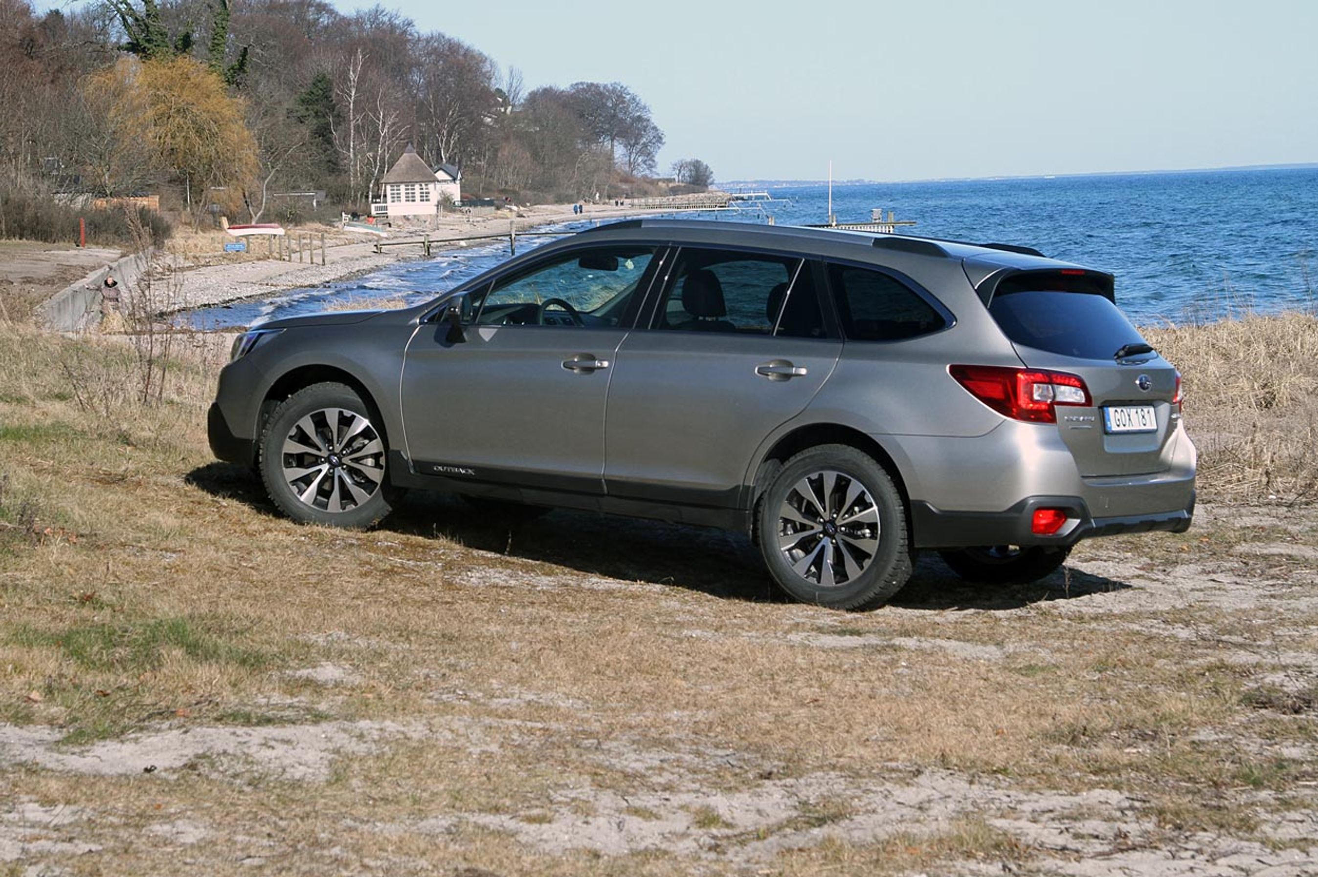 Outback er vokset et par cm i længden og har fået lidt bedre plads i kabine og bagagerum. Anhængervægten er på op til to ton. Fotos: Torben Arent, FDM