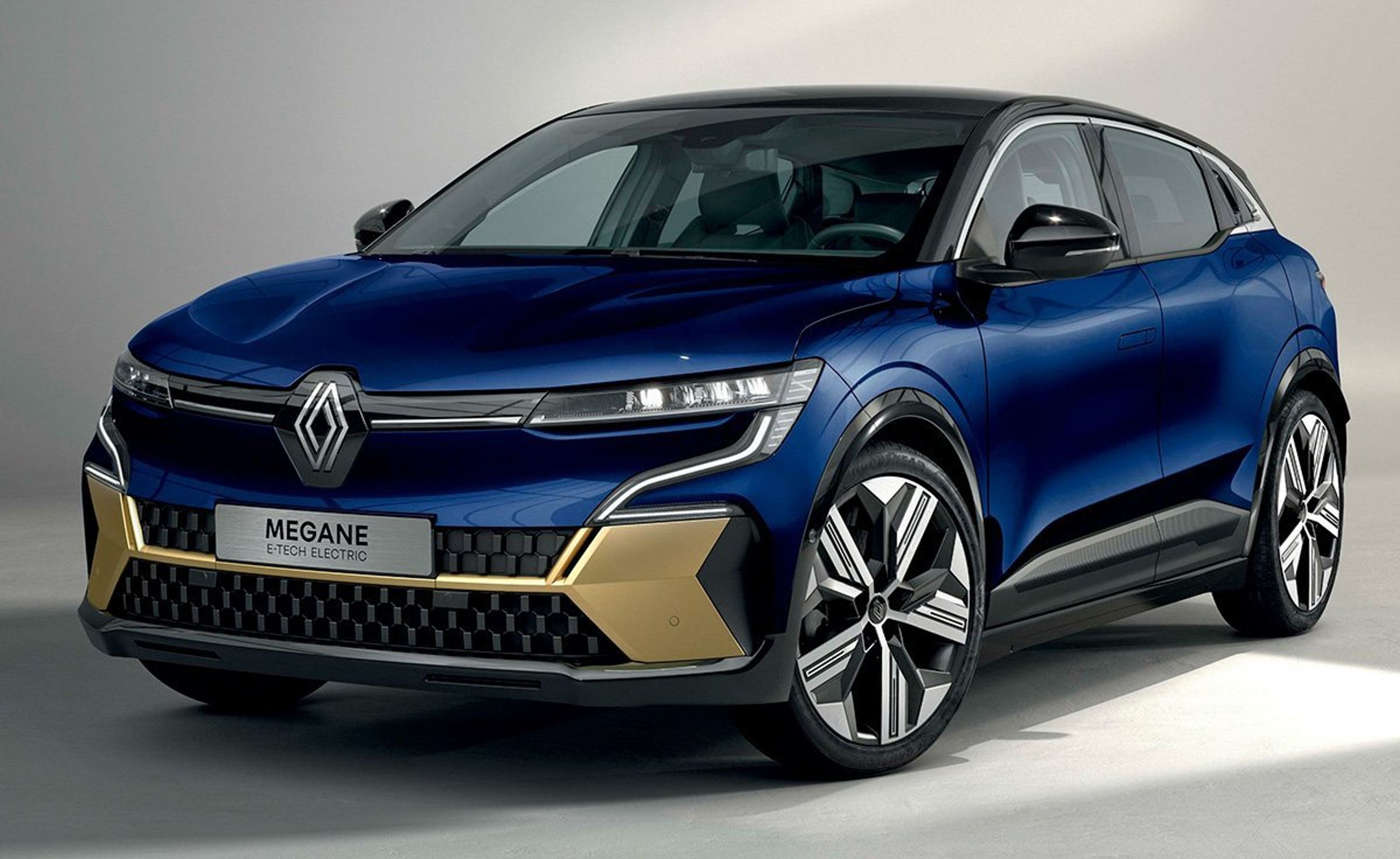 Renault Megane i blå set forfra.