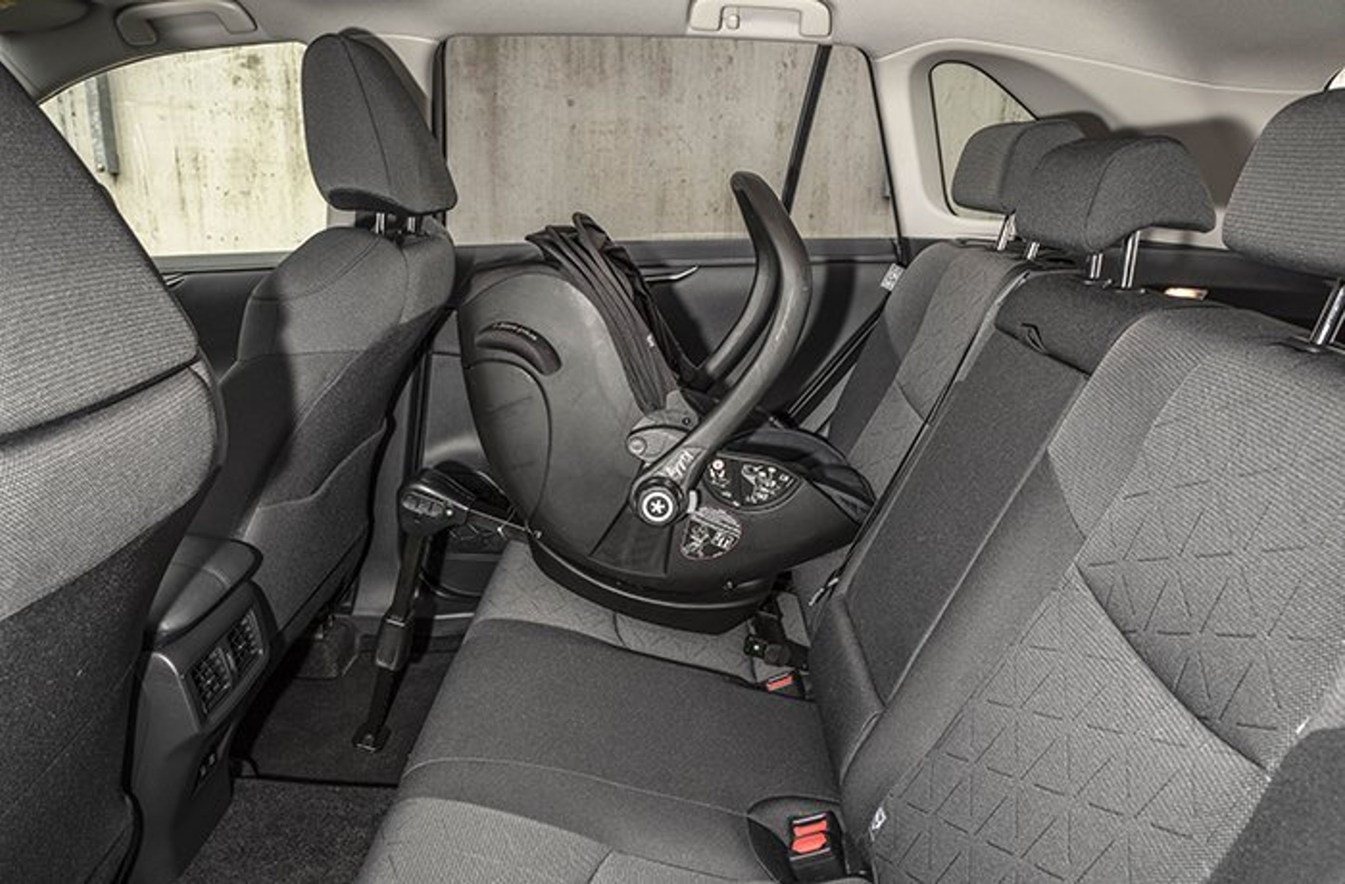 Bagsæde i Toyota RAV4