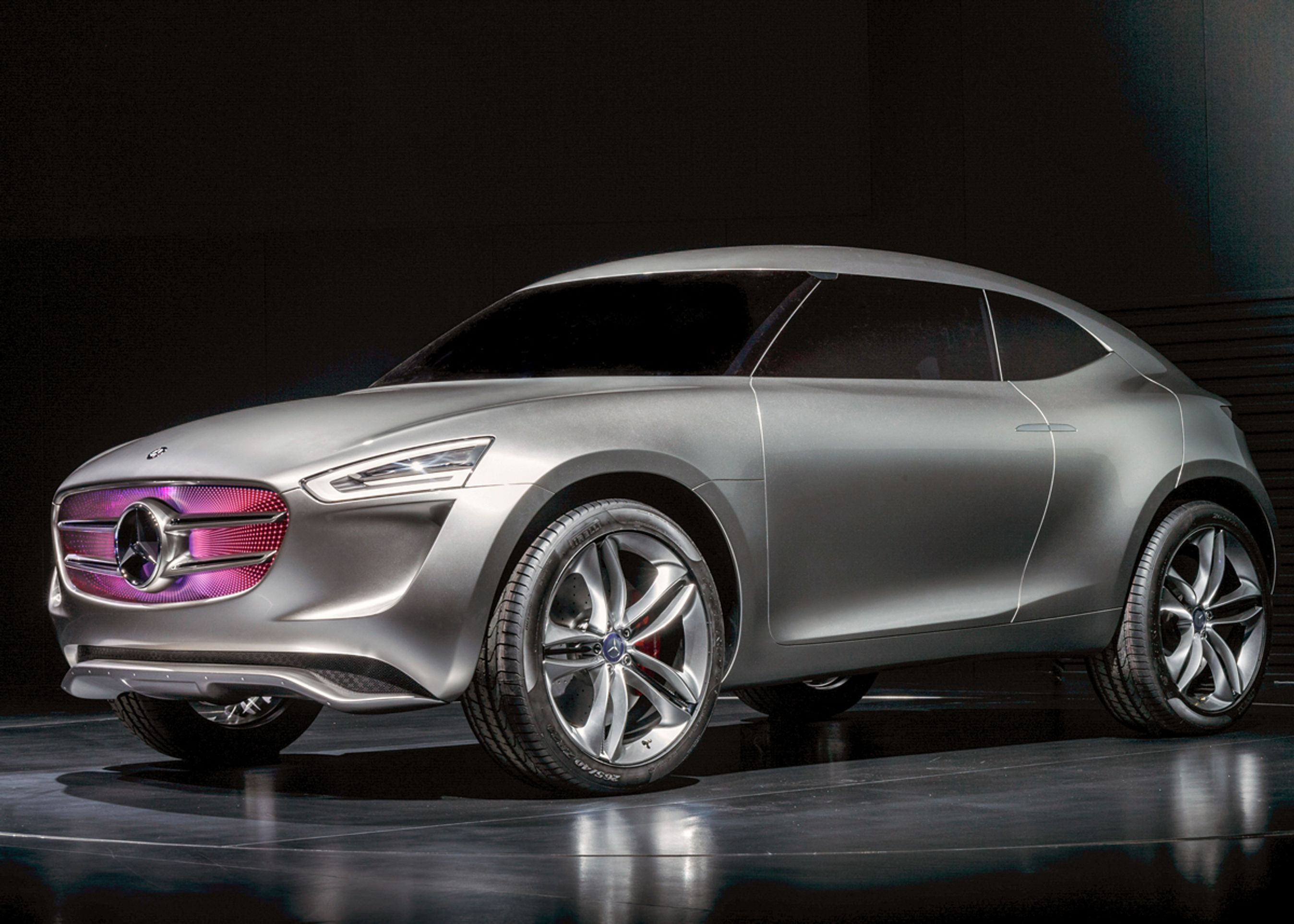 Mercedes-Benz G-Code er blot 4,10 meter lang, men virker stor og solid på grund af sin stil og bredde. Fotos: Mercedes-Benz