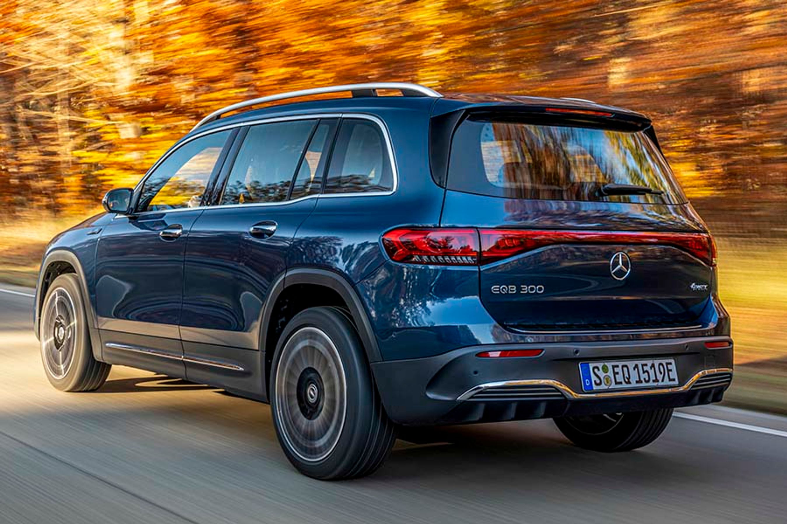 Mercedes-EQ EQB er i princippet en forlænget EQA, som den også deler teknik med langt hen ad vejen.