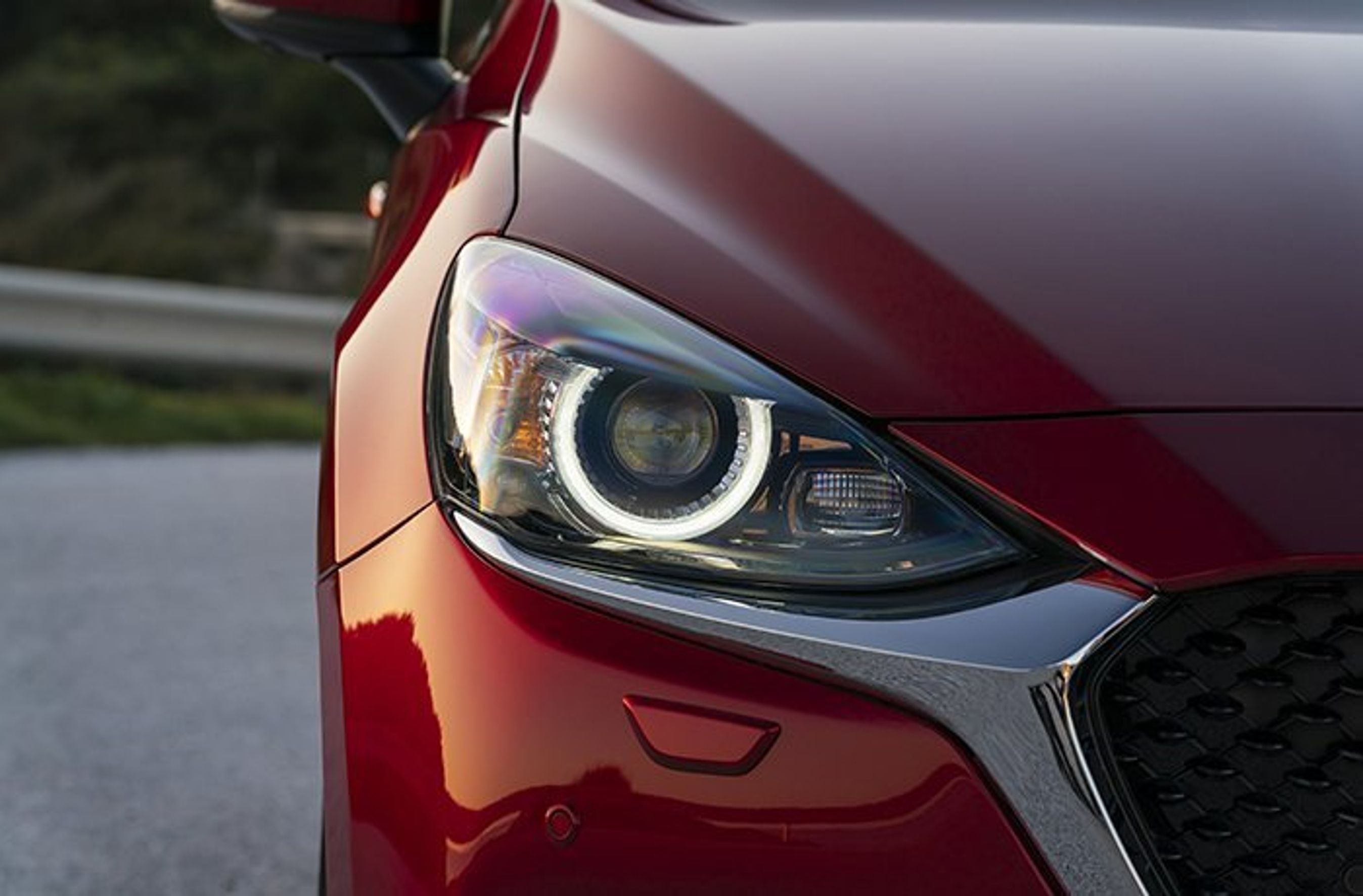 Nye matrix-forlygter på Mazda 2