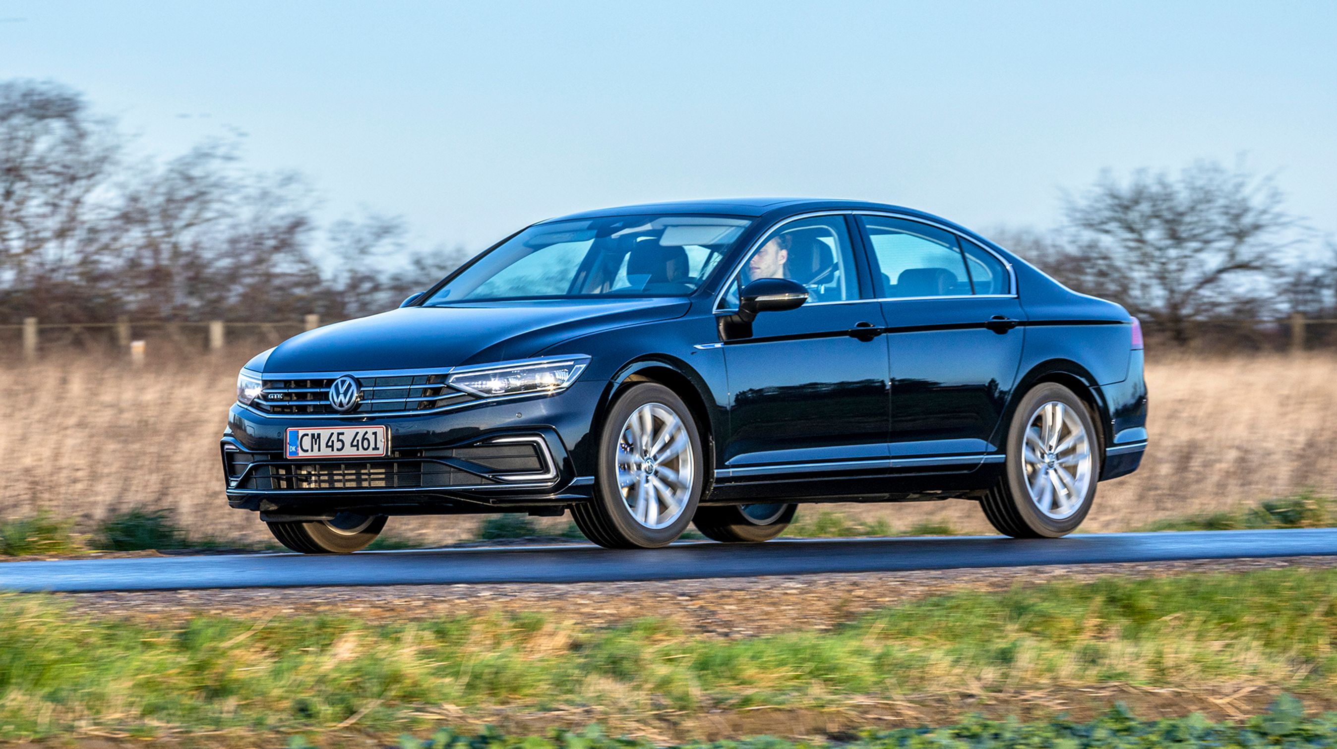 VW Passat GTE fås både som sedan (foto) og som stationcar.
