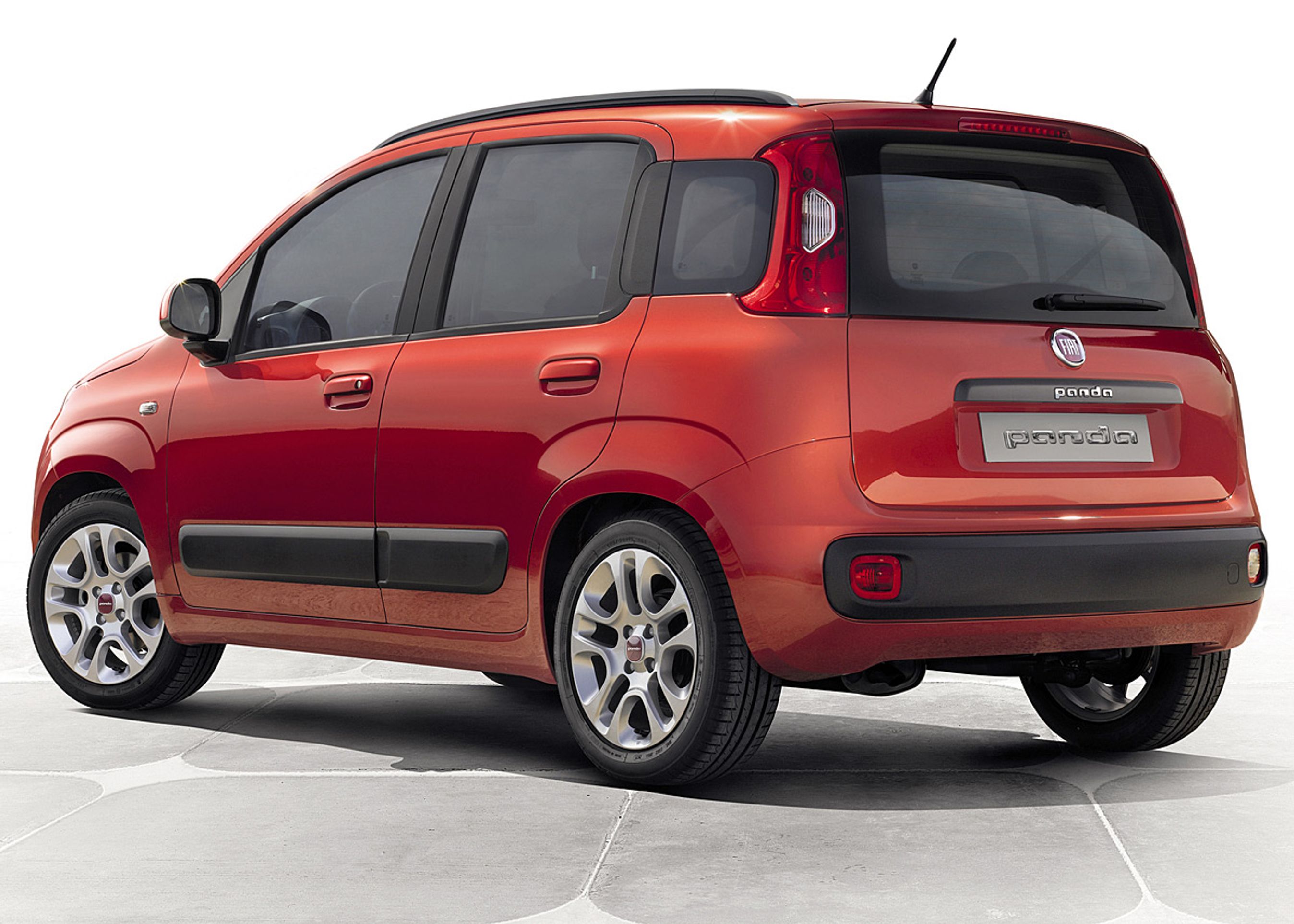 Den lille tredje siderude er blevet et typisk Panda design-element. Udover at gøre bilen let at genkende, gavner den i høj grad udsynet skråt bagud.