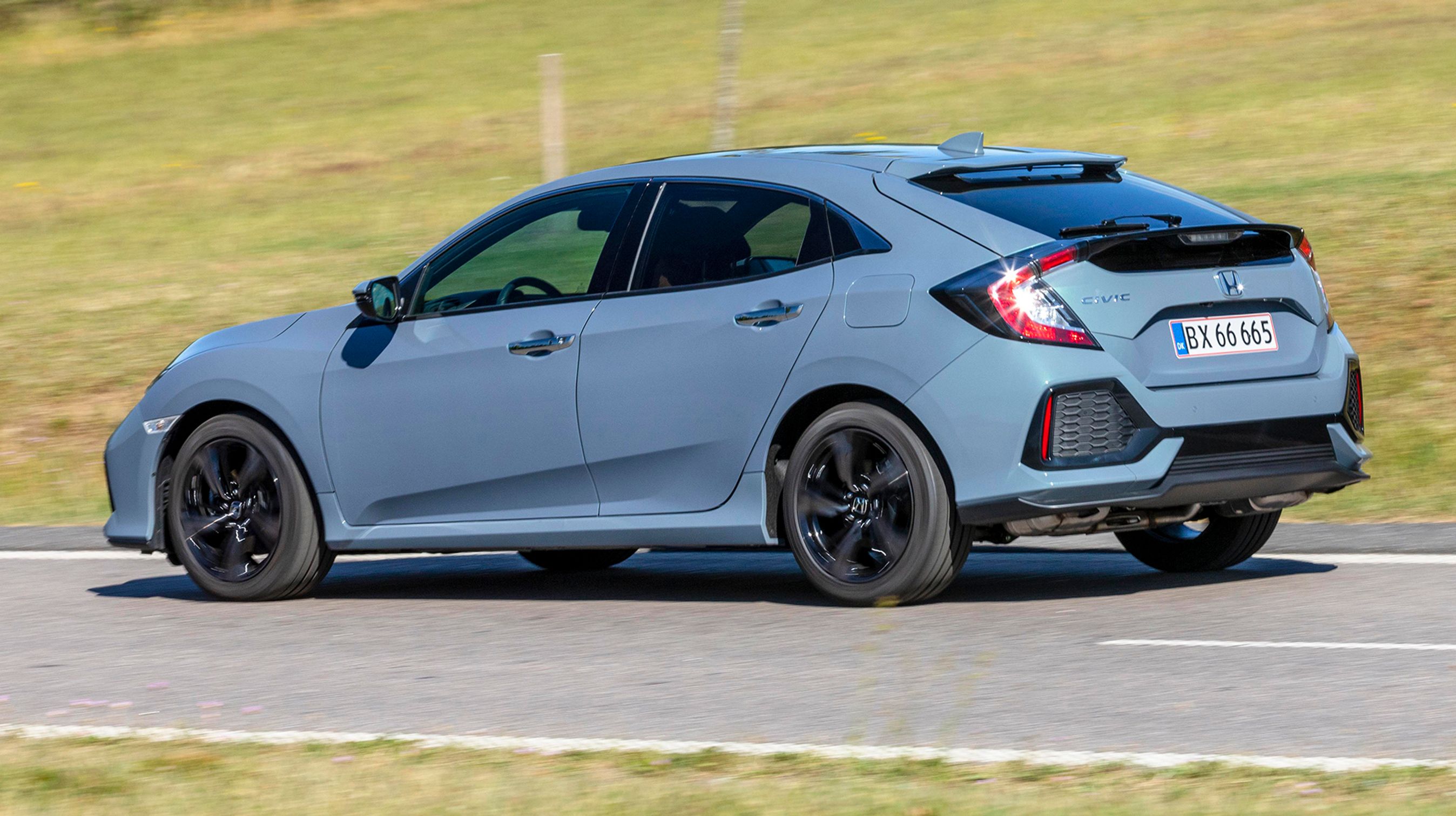 Også bagfra er linjerne langtfra almindelige. 