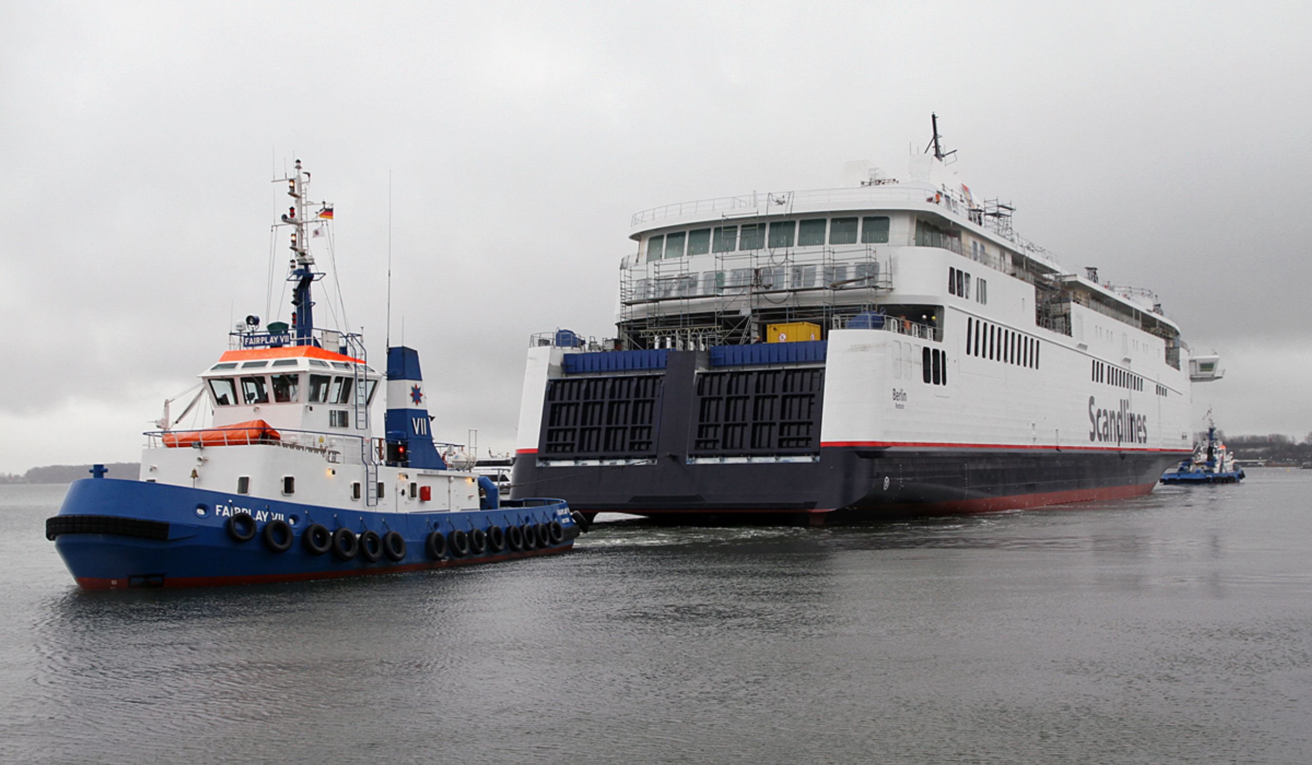 "Berlin" blev søsat i december 2011, men ikke en gang til sommeren 2013 kan den være klar.