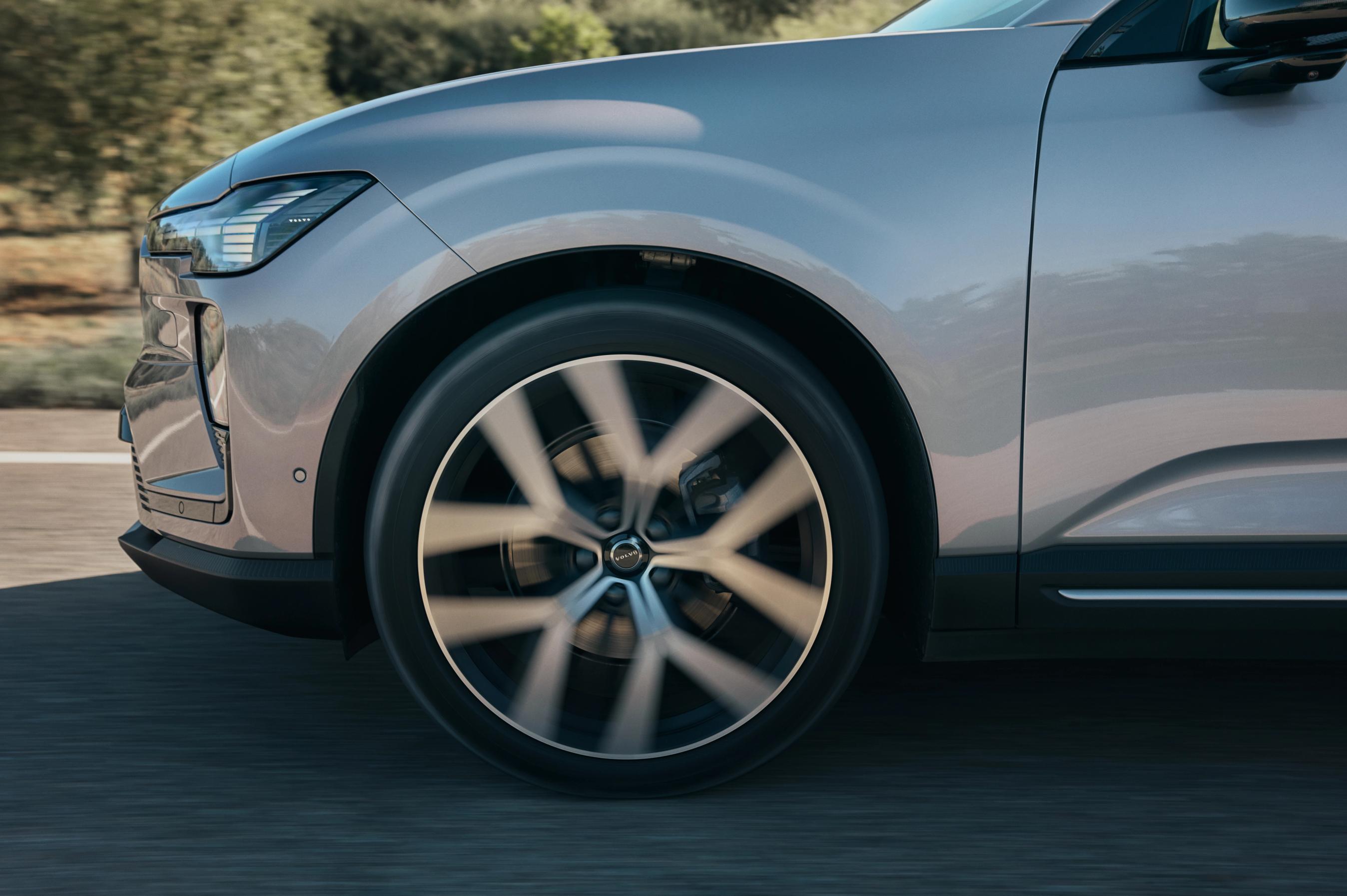 Forhjul på en Volvo EX60