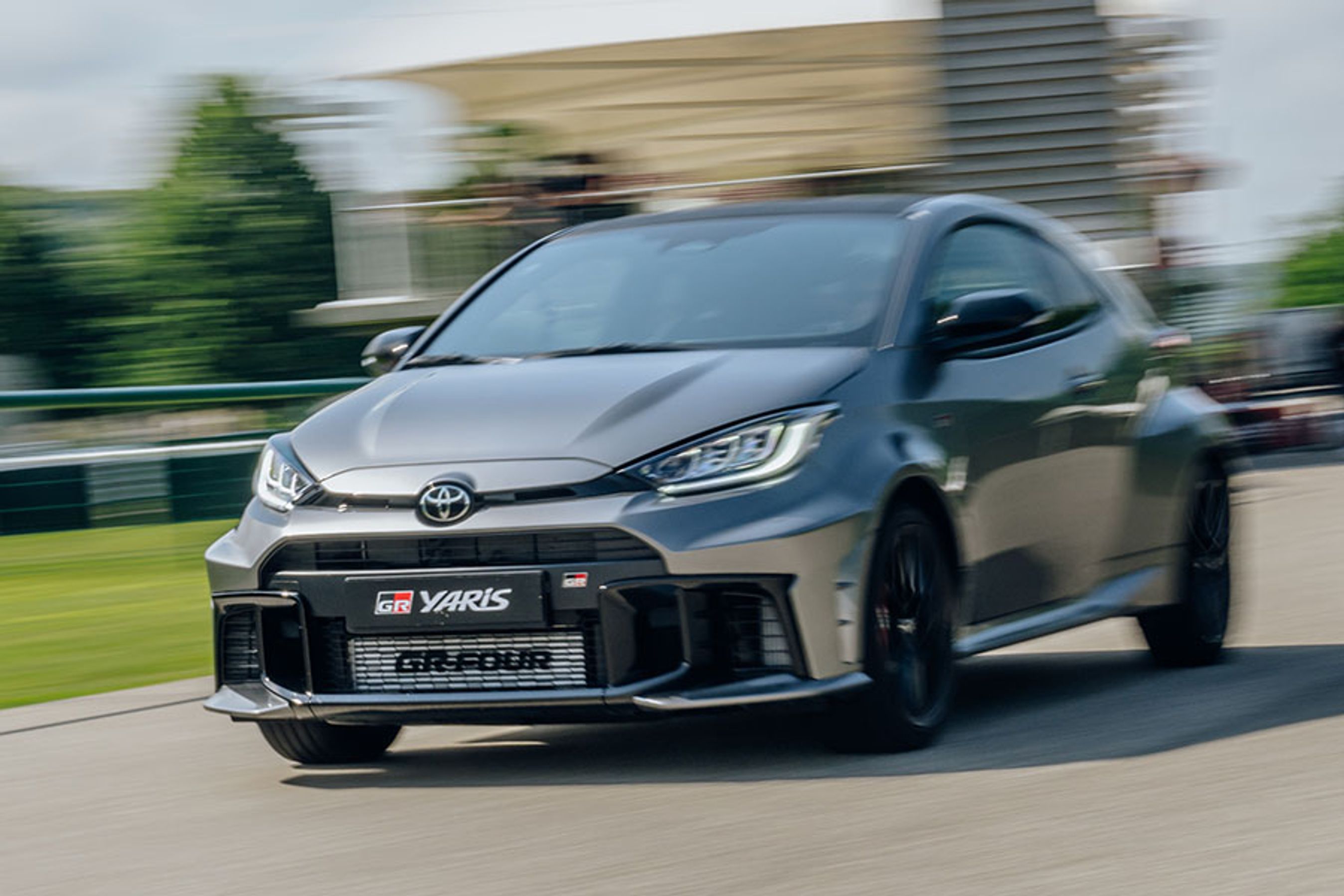 Toyota GR Yaris set forfra