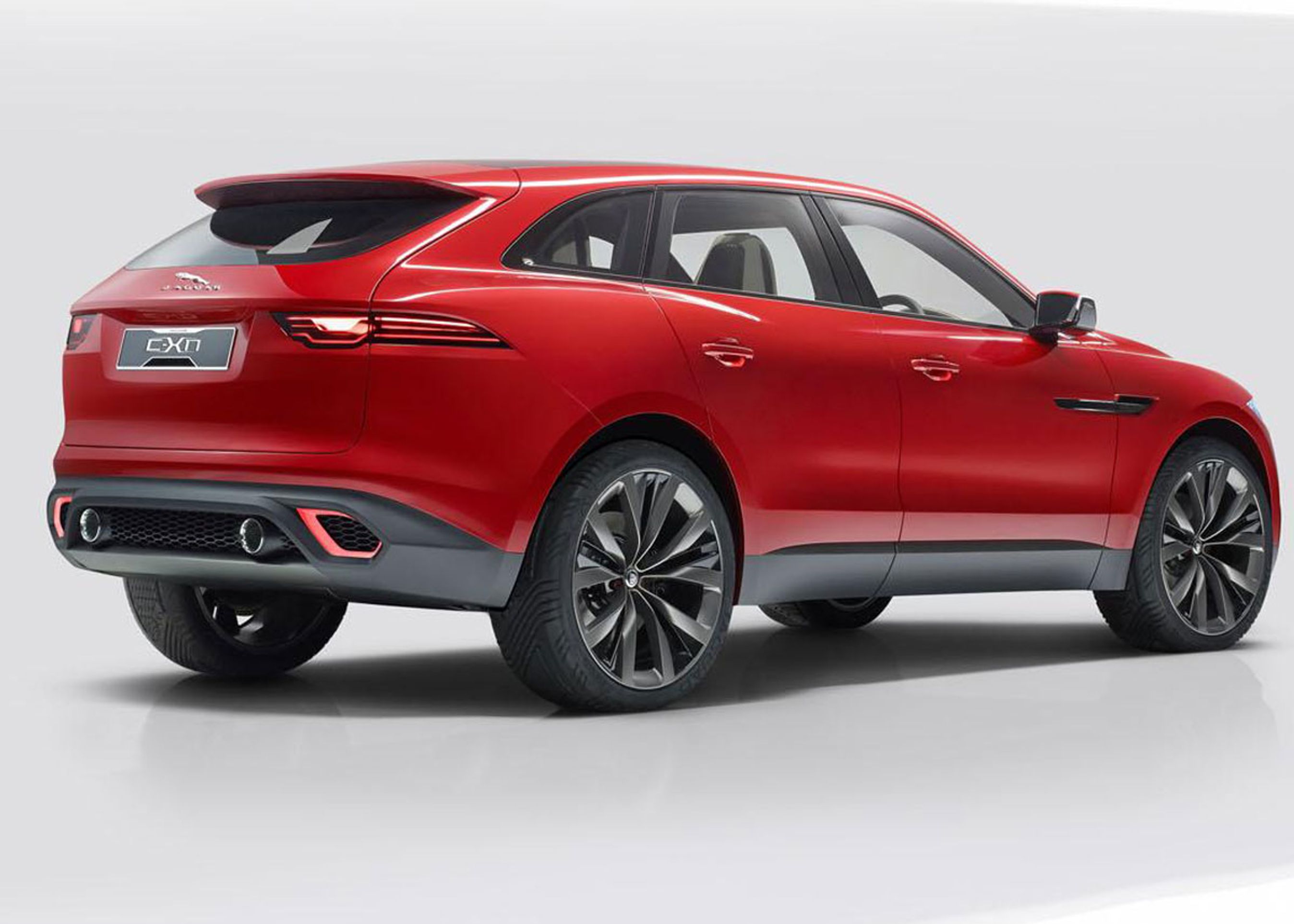 Konceptbilen C-X17 har været vist i flere eksemplarer.