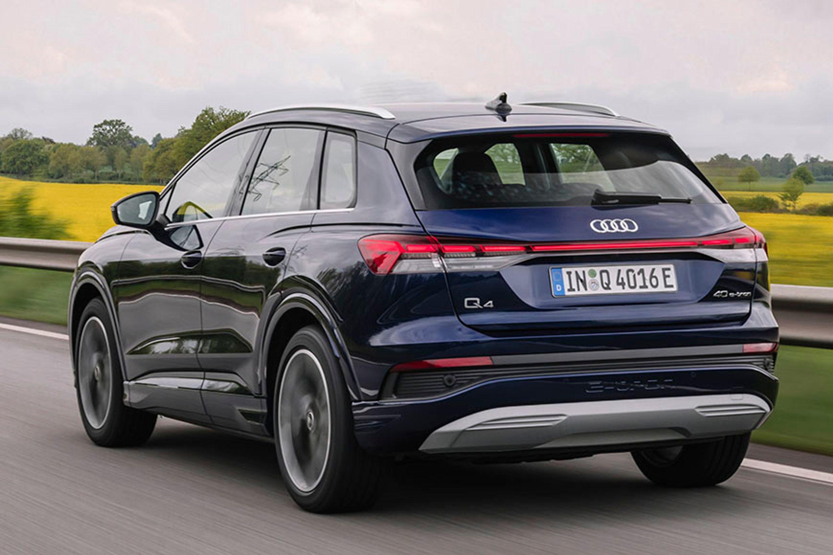 Audi Q4 e-tron set bagfra