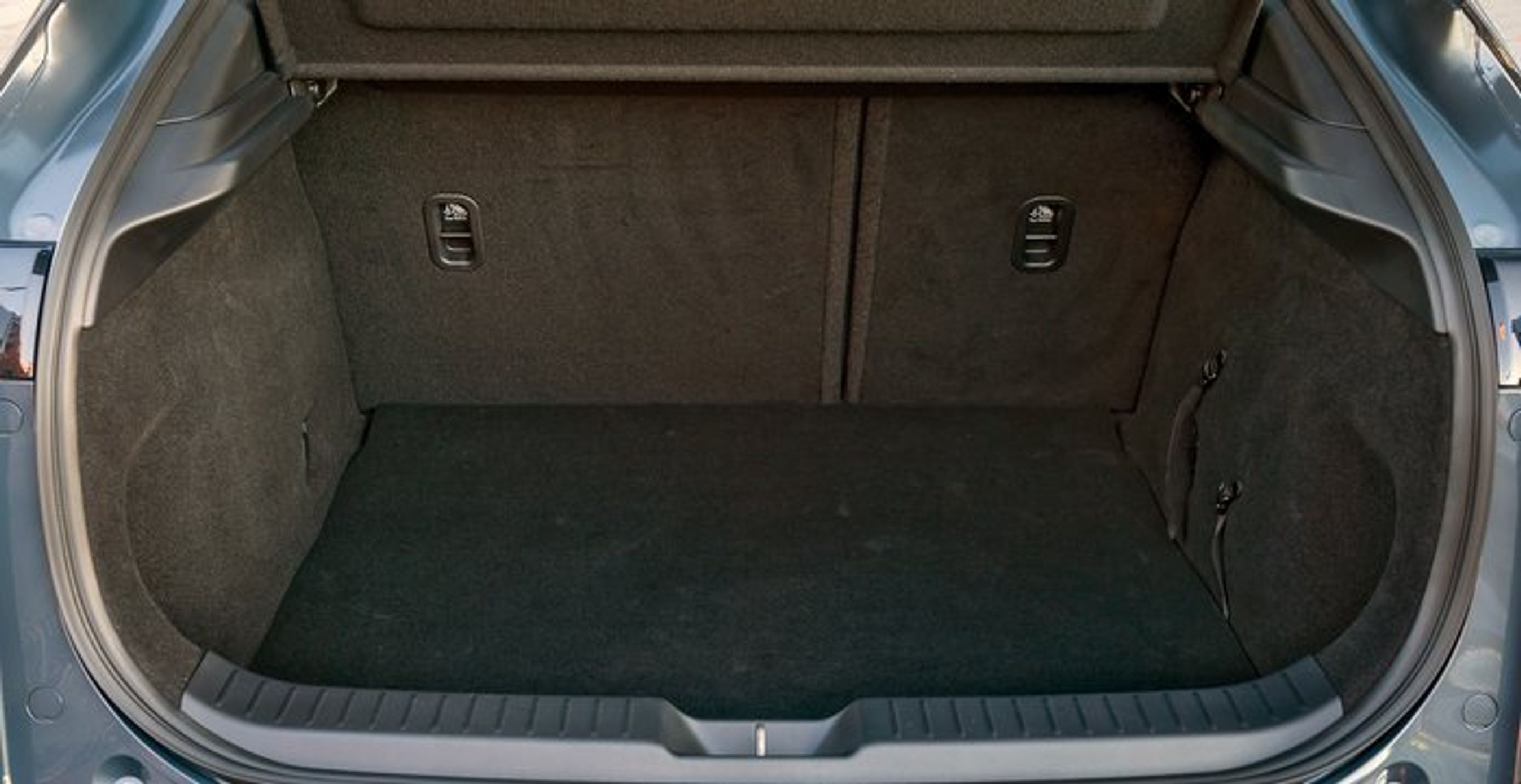 Bagagerummet har god plads. Det rummer 430 liter, og bagsædets ryglæn kan foldes forover i to dele.