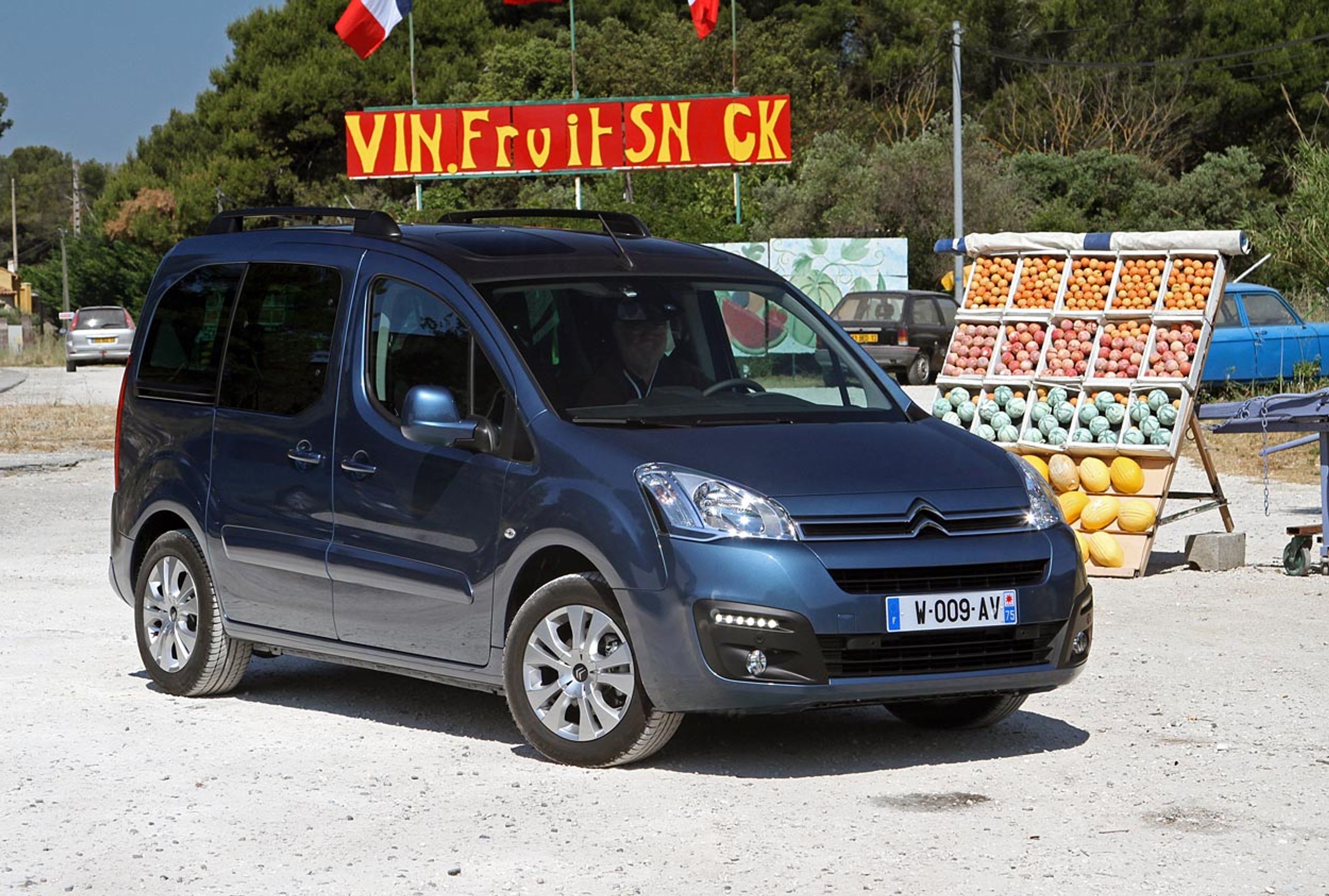 Den fornyede 2015-Berlingo kendes primært på LED-kørelyslygterne. Ellers findes nyheder især under motorhjelmen.