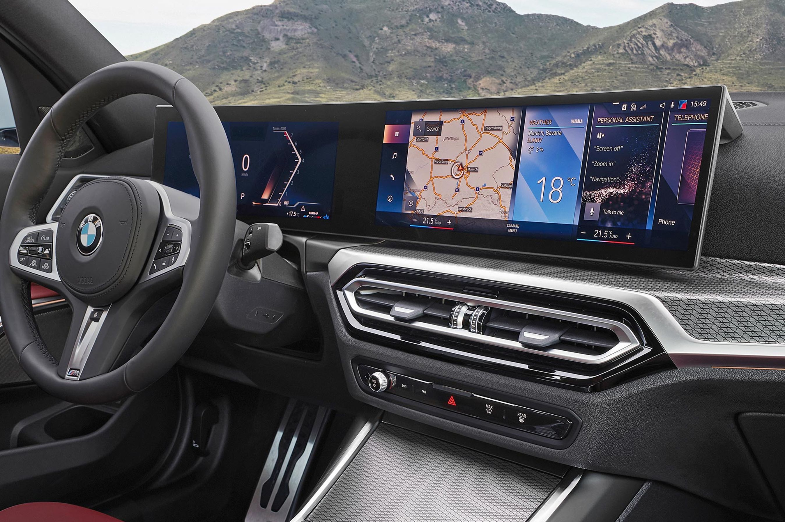 BMW 3-serie får ved faceliftet en helt ny og væsentlig større skærmløsning.