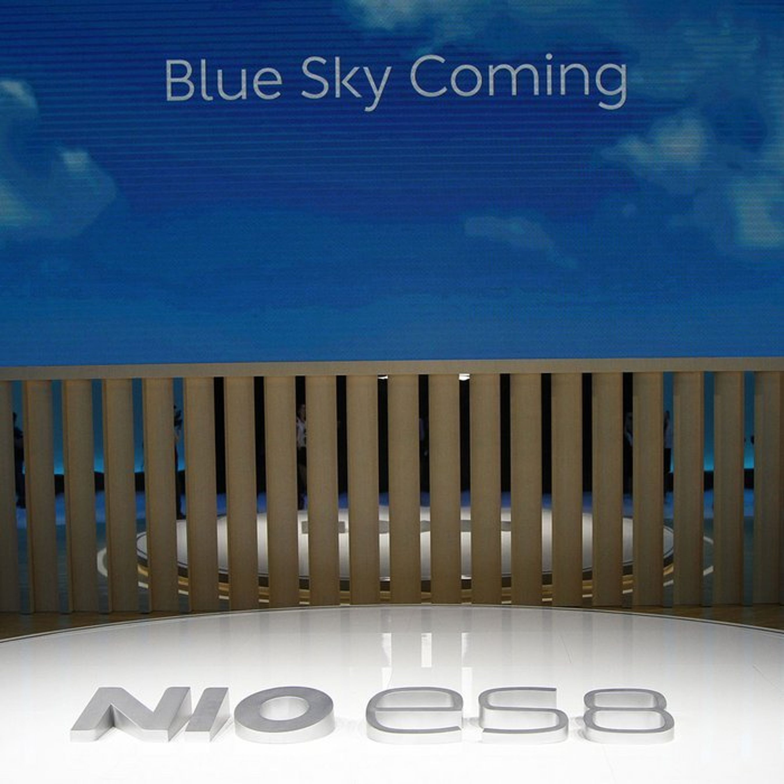 'Blue Sky Coming'. Nio slår på den alvorlige luftforurening, mange kinesiske storbyer døjer med.