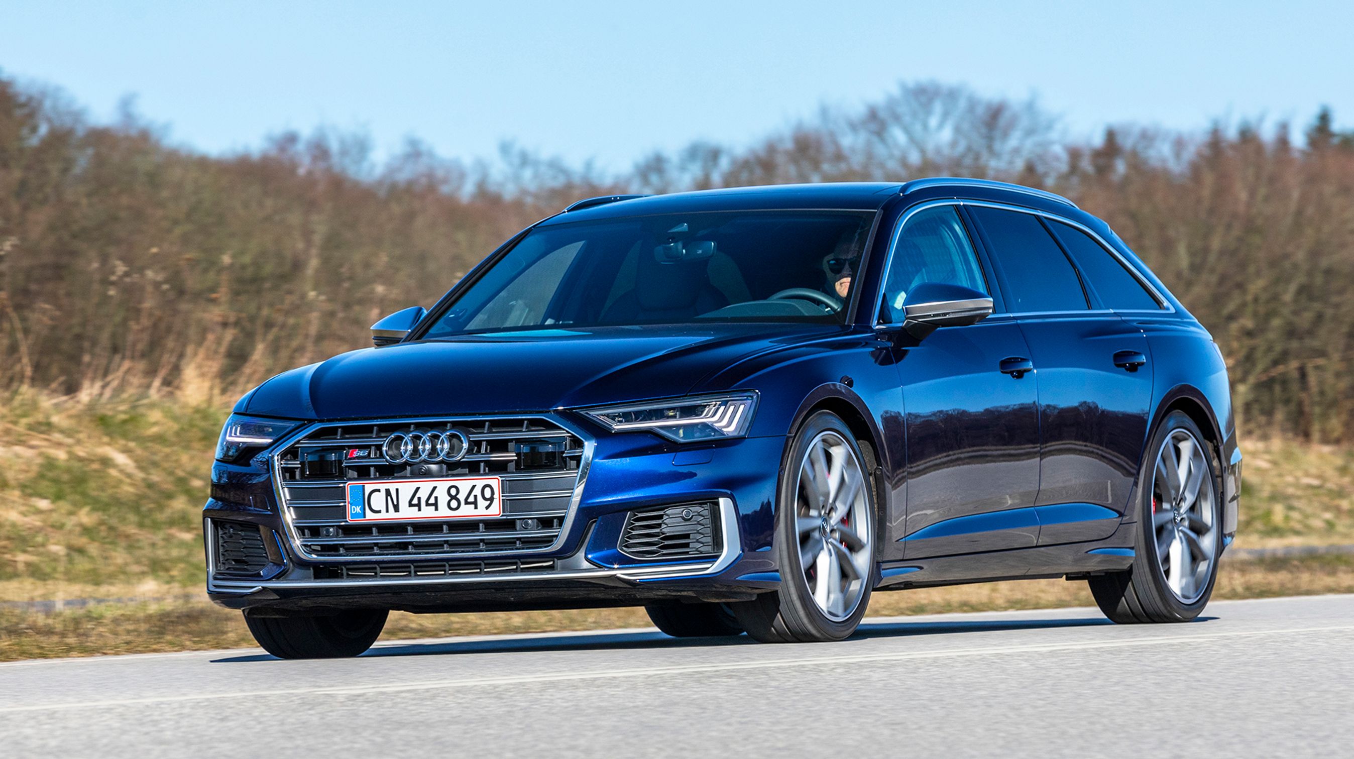 Audi S6 er en elegant rejsevogn. Motoren er nu en treliters dieselmotor med 349 hk og et moment på 700 Nm. 