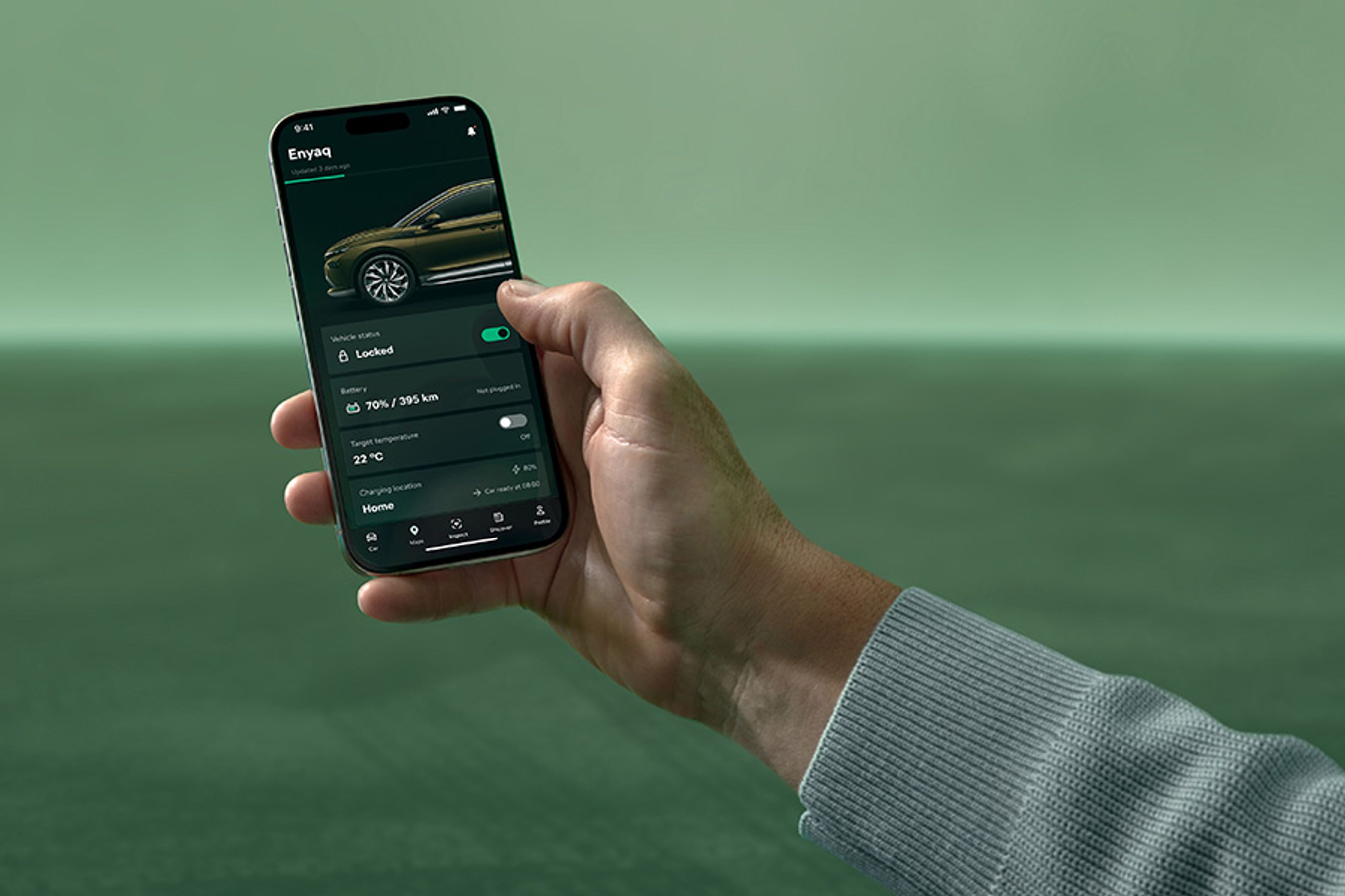 En ny Skoda-app giver endnu flere muligheder for at kommunikere med bilen, ligesom den kan bruges ved betaling ved ladestandere. I Danmark er den udvidede service kun gratis i de første to år.