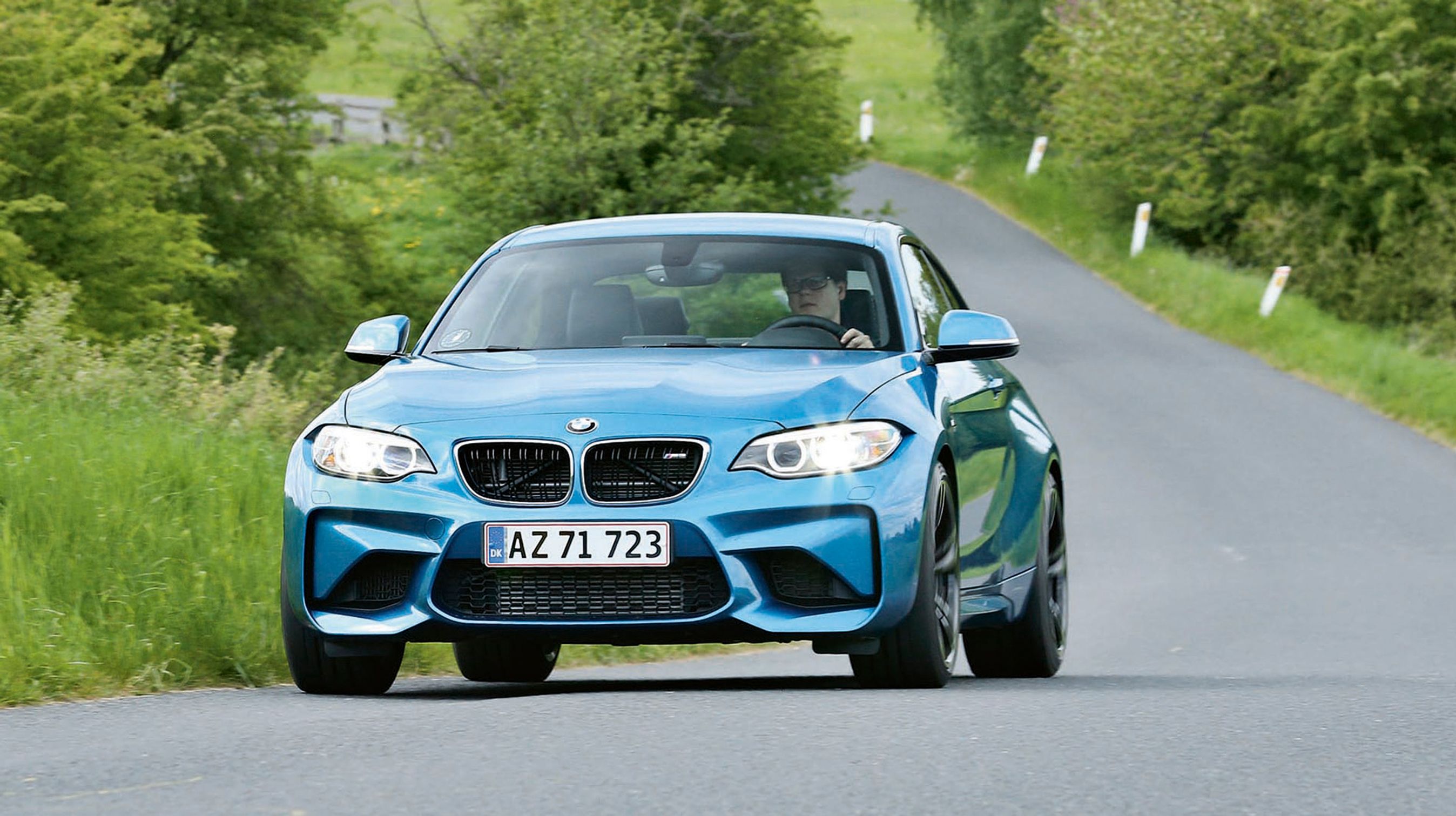 M2 passer bedst på en lille landevej, men den er glubsk og lumsk, så den stiller store krav til chaufføren.