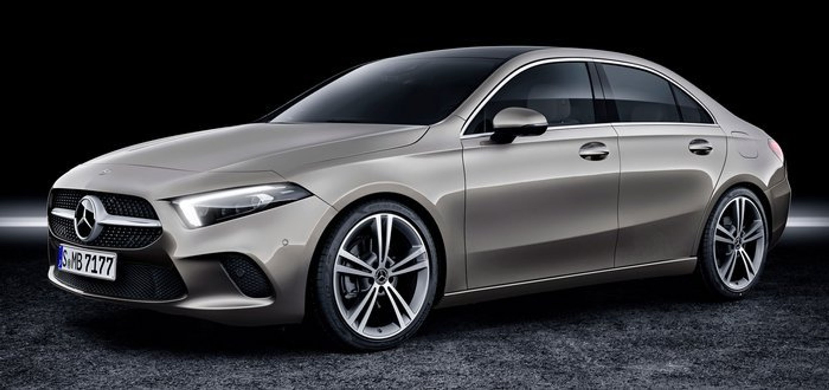 A-klasse sedan forfra