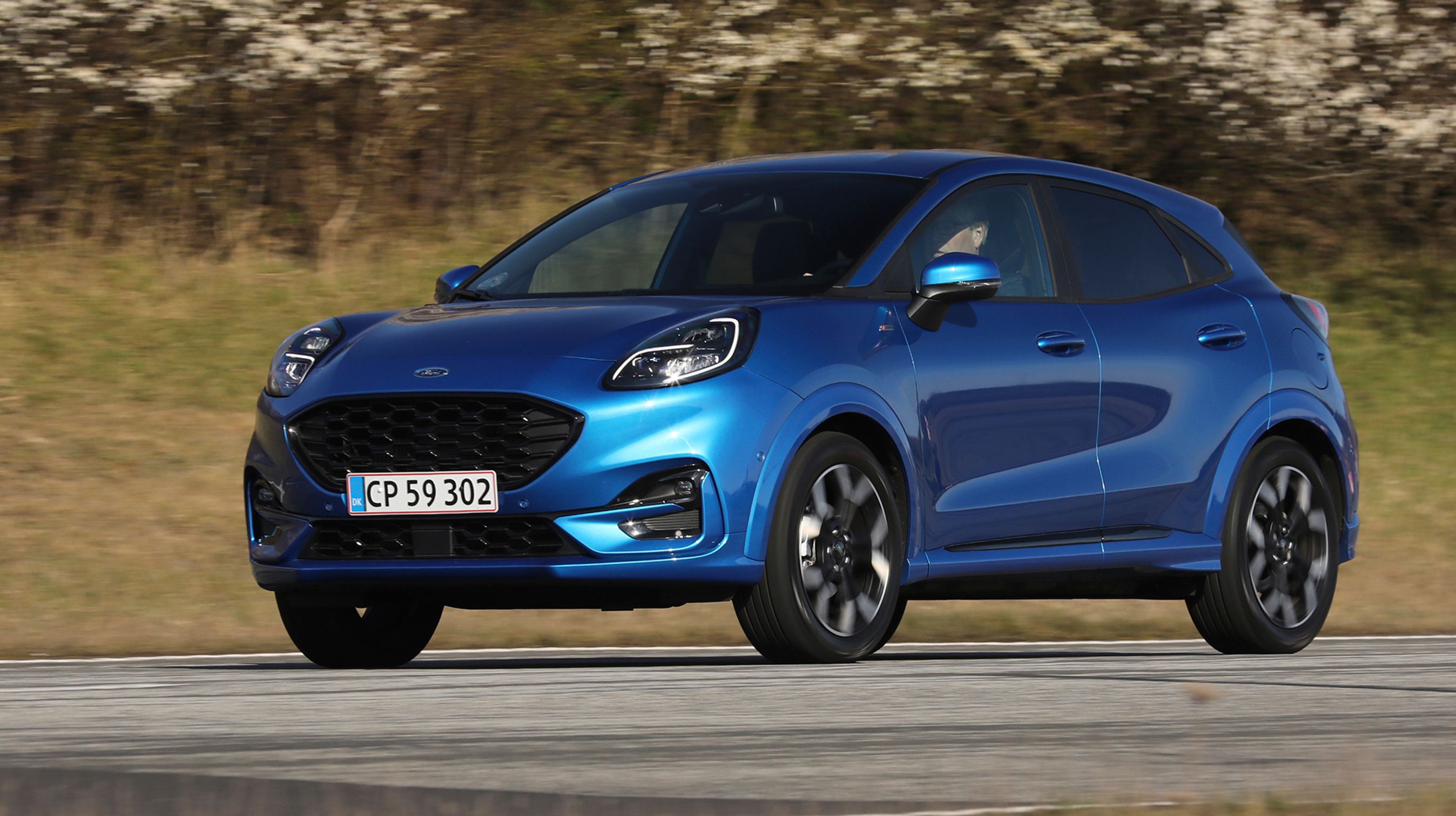 Ford Puma set forfra