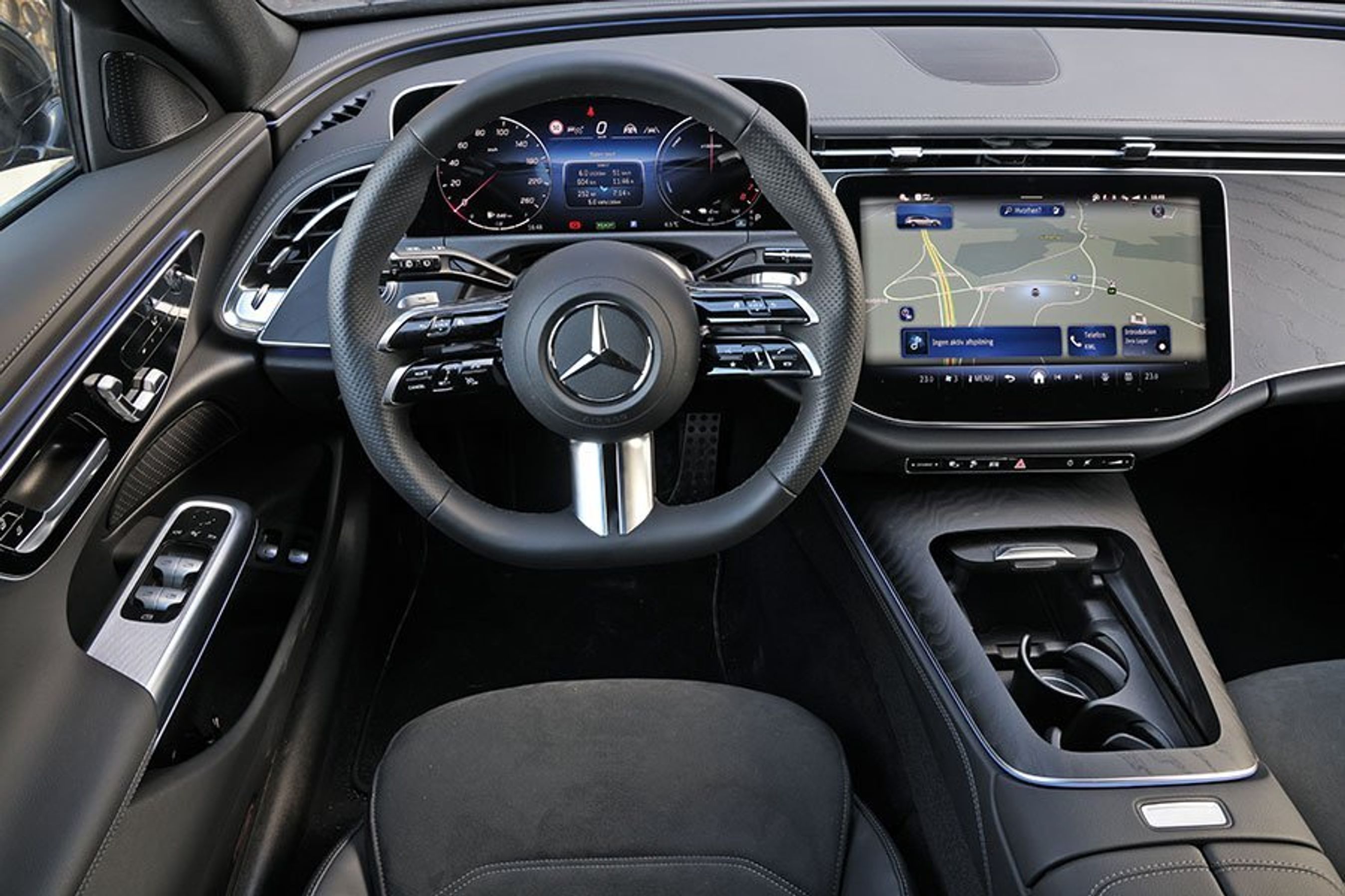 Førerplads i en Mercedes E300