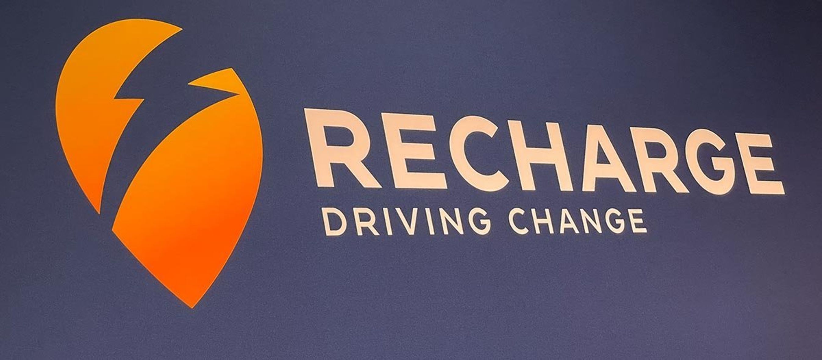 Det nye ladeselskab hedder det samme som Shells ladeløsning.