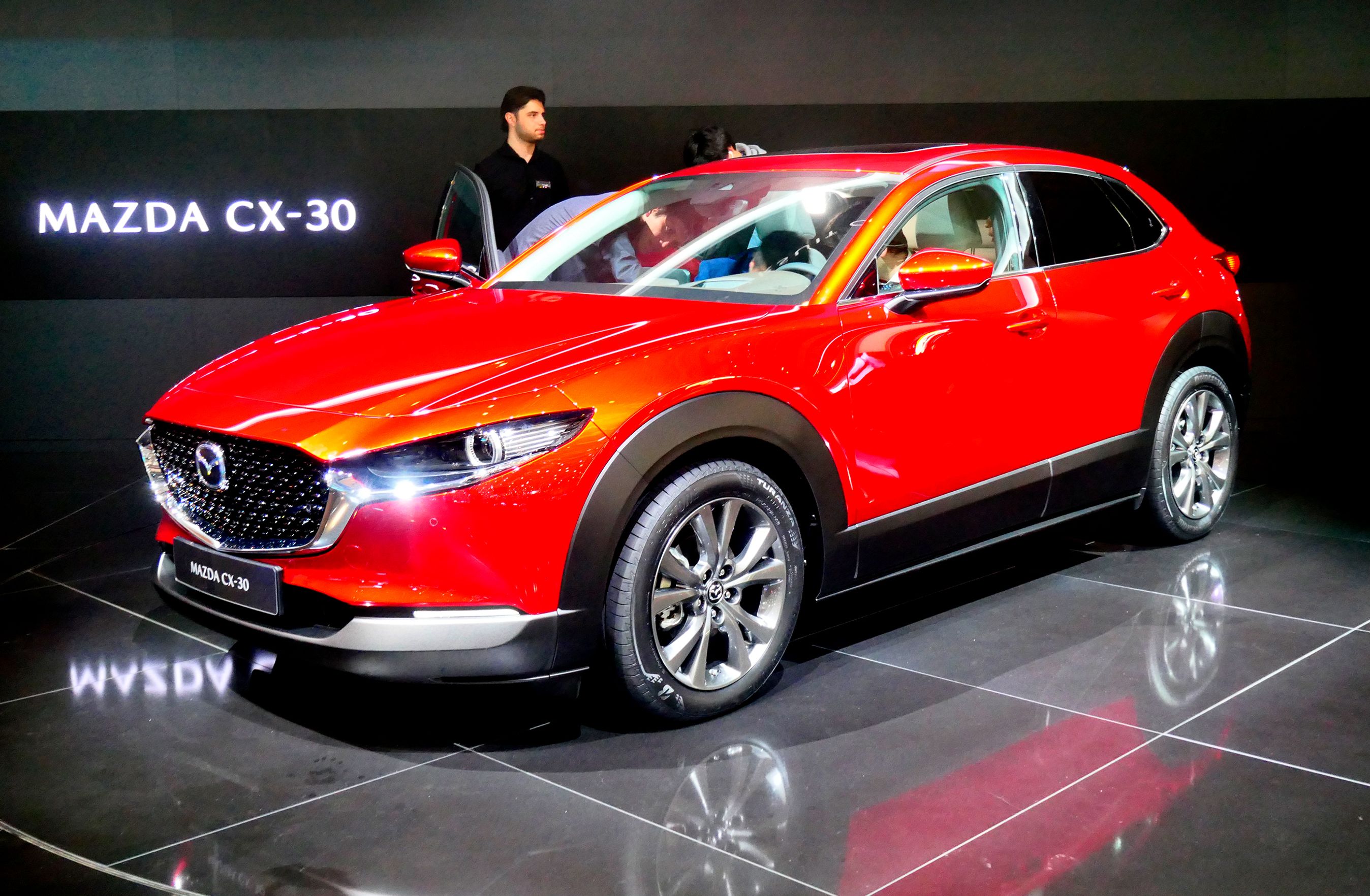 Mazda CX-30 havde verdenspremiere på Genéve-udstillingen.